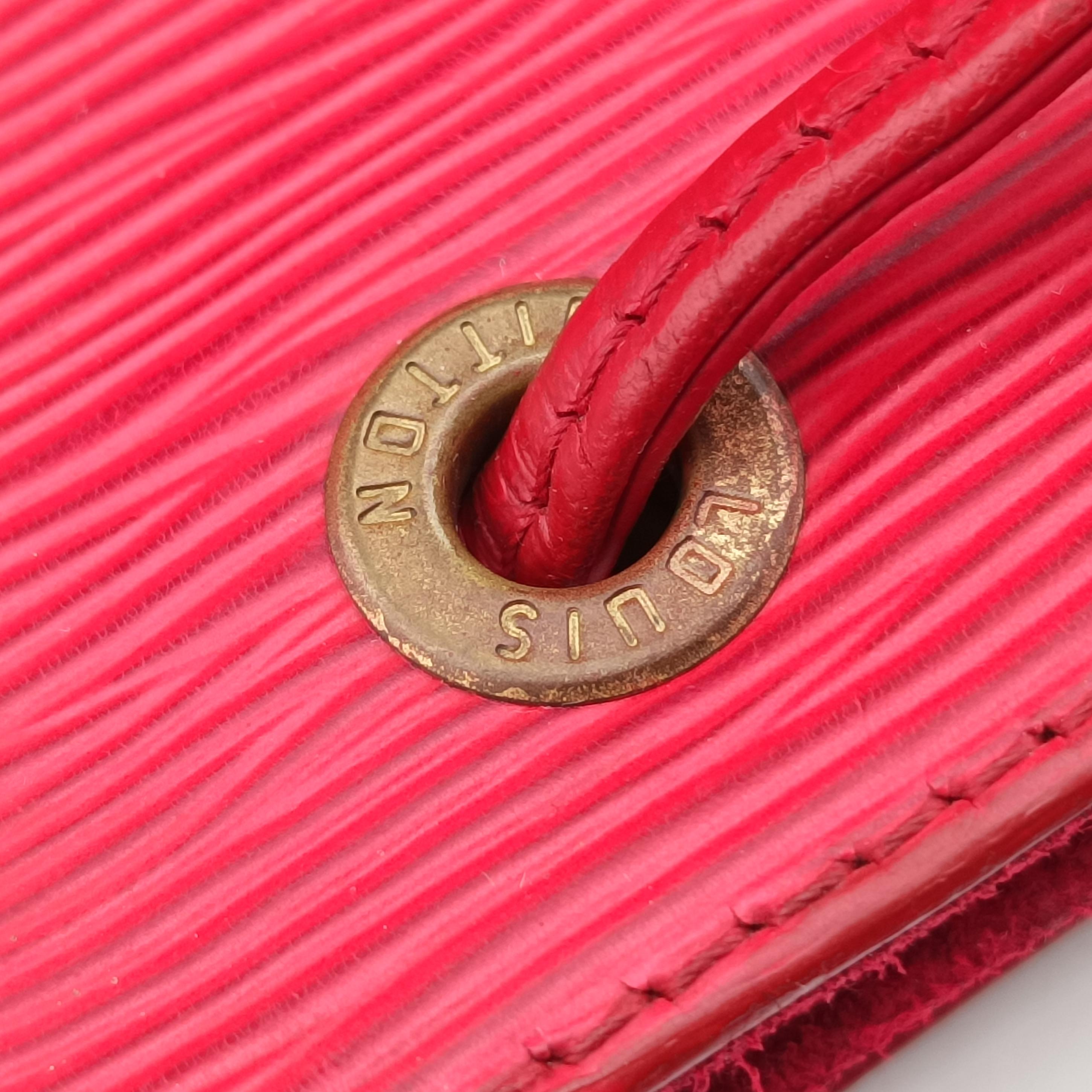 Pre-owned Louis Vuitton Petit Noe Castilian Red Epi M44107 shoulderbag | stylenewstar