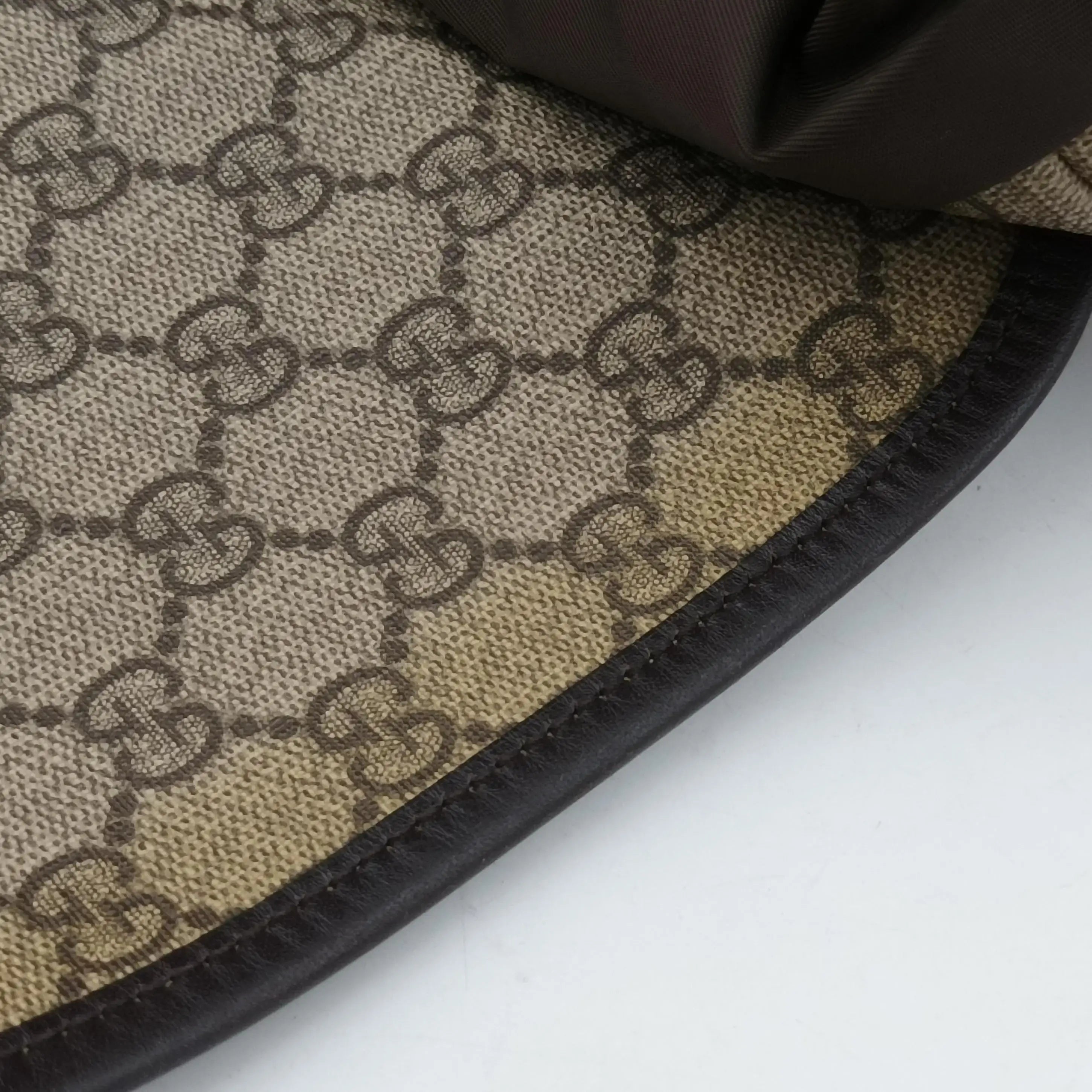 Pre-owned Gucci GG Supreme Brown PVC coated canvas 246103 backpack/rucksack | stylenewstar