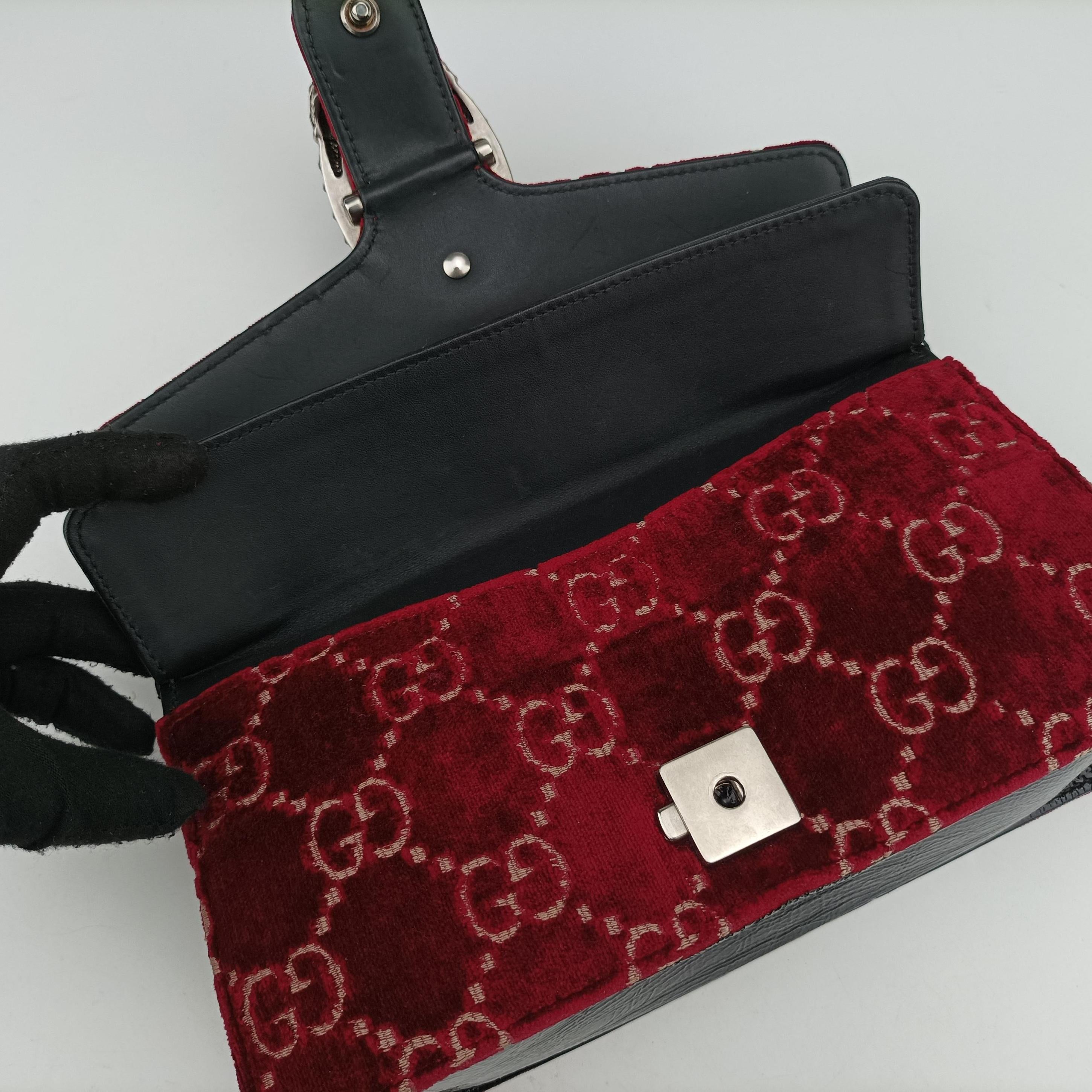 Pre-owned Gucci Dionysus Red×Black velour 476432 shoulderbag | stylenewstar
