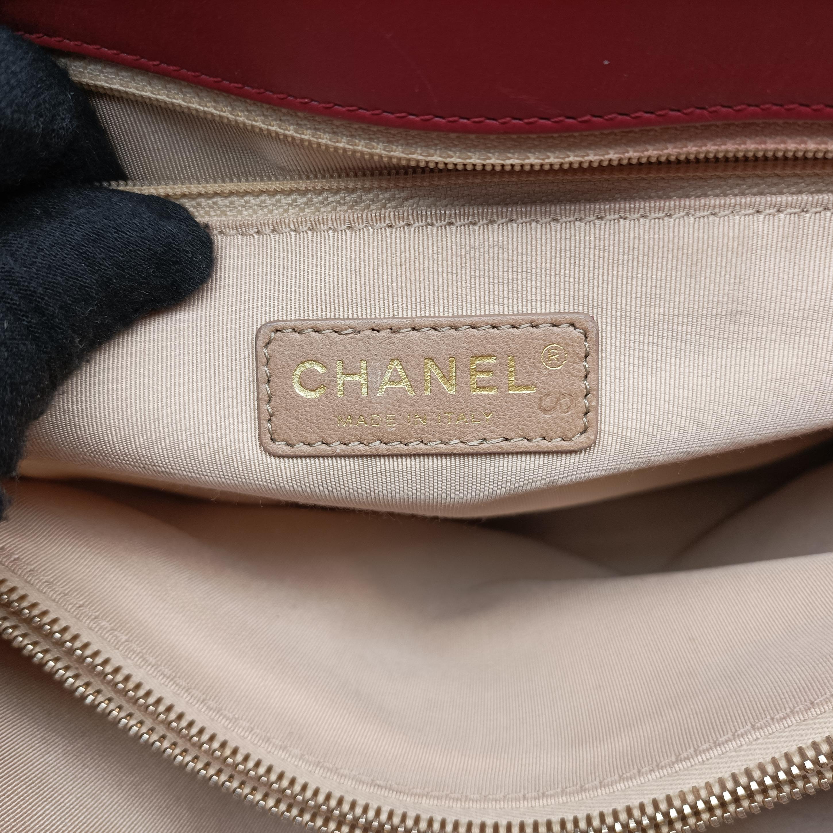 Pre-owned Chanel gabrielle Accordion Tote Red Leather A66841 shoulderbag | stylenewstar
