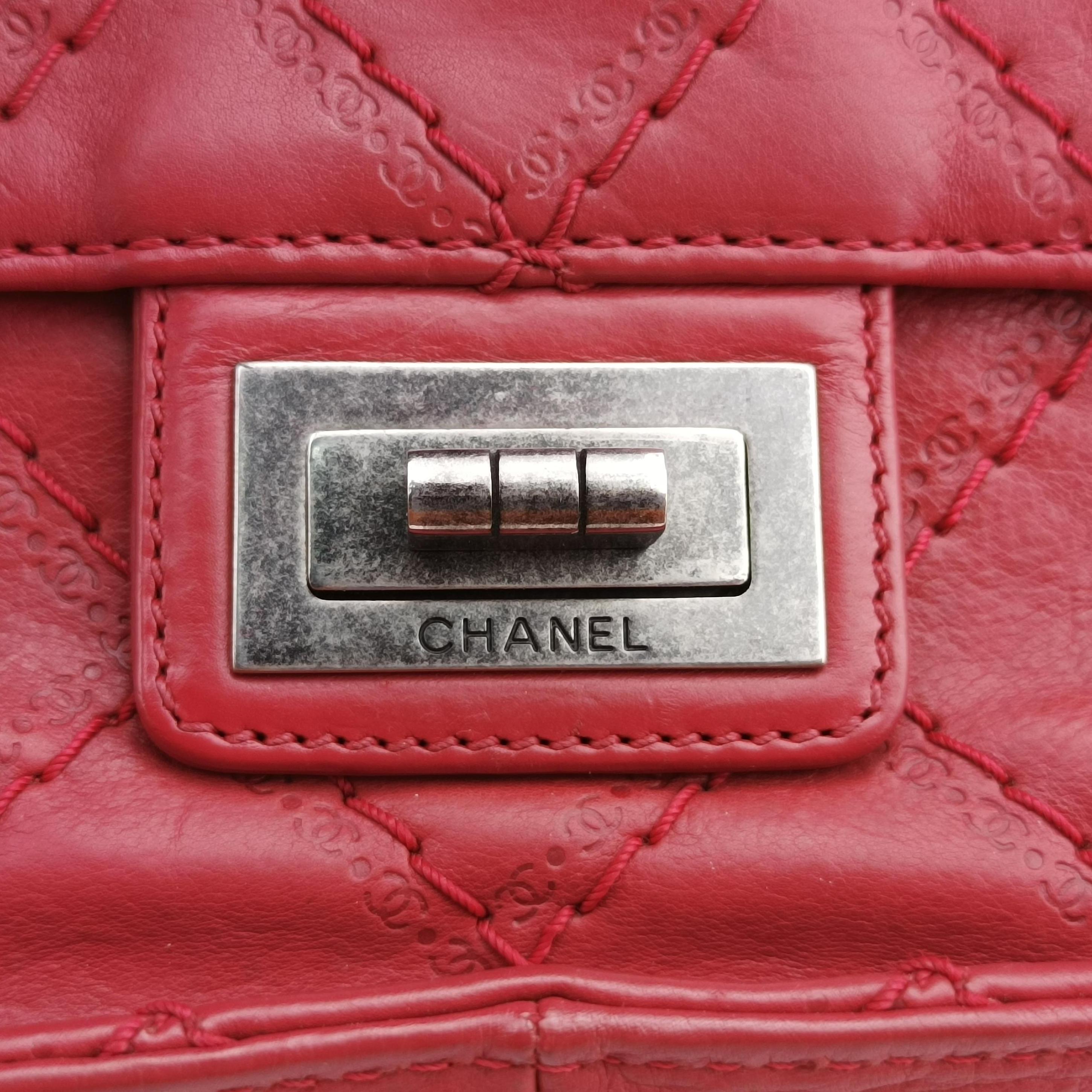 Pre-owned Chanel 2.55 Matelasse Red Leather A66985 shoulderbag | stylenewstar