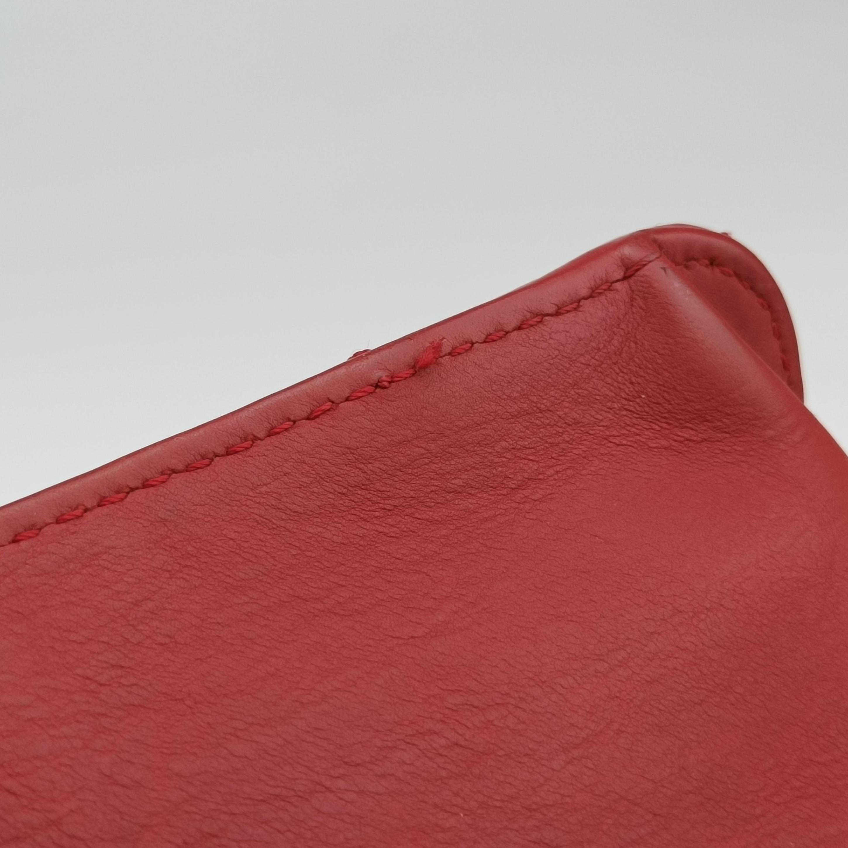 Pre-owned Chanel 2.55 Matelasse Red Leather A66985 shoulderbag | stylenewstar
