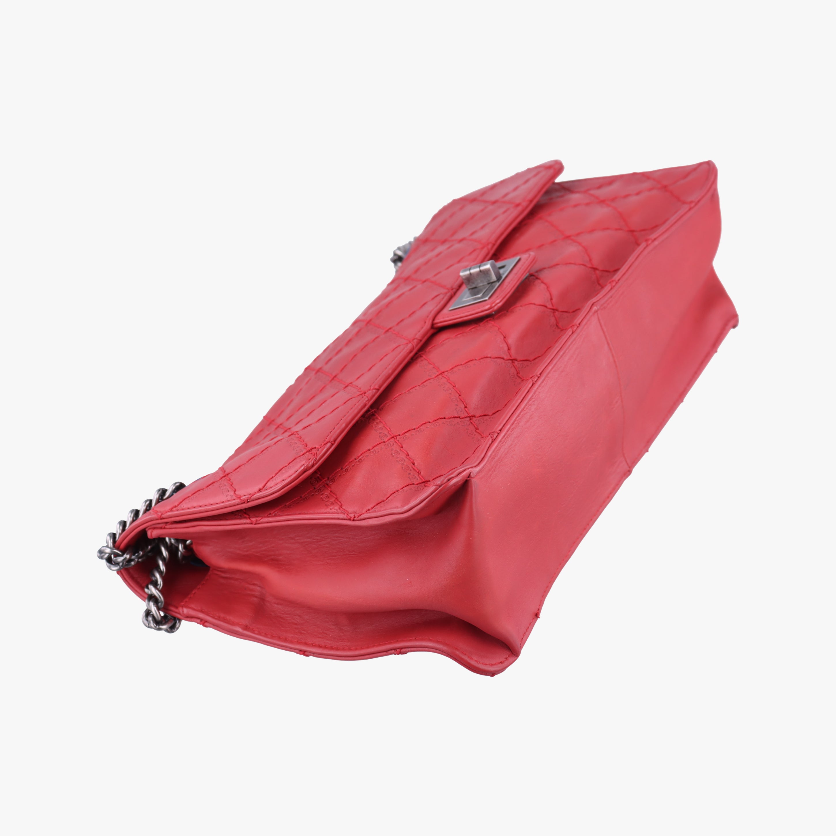 Pre-owned Chanel 2.55 Matelasse Red Leather A66985 shoulderbag | stylenewstar