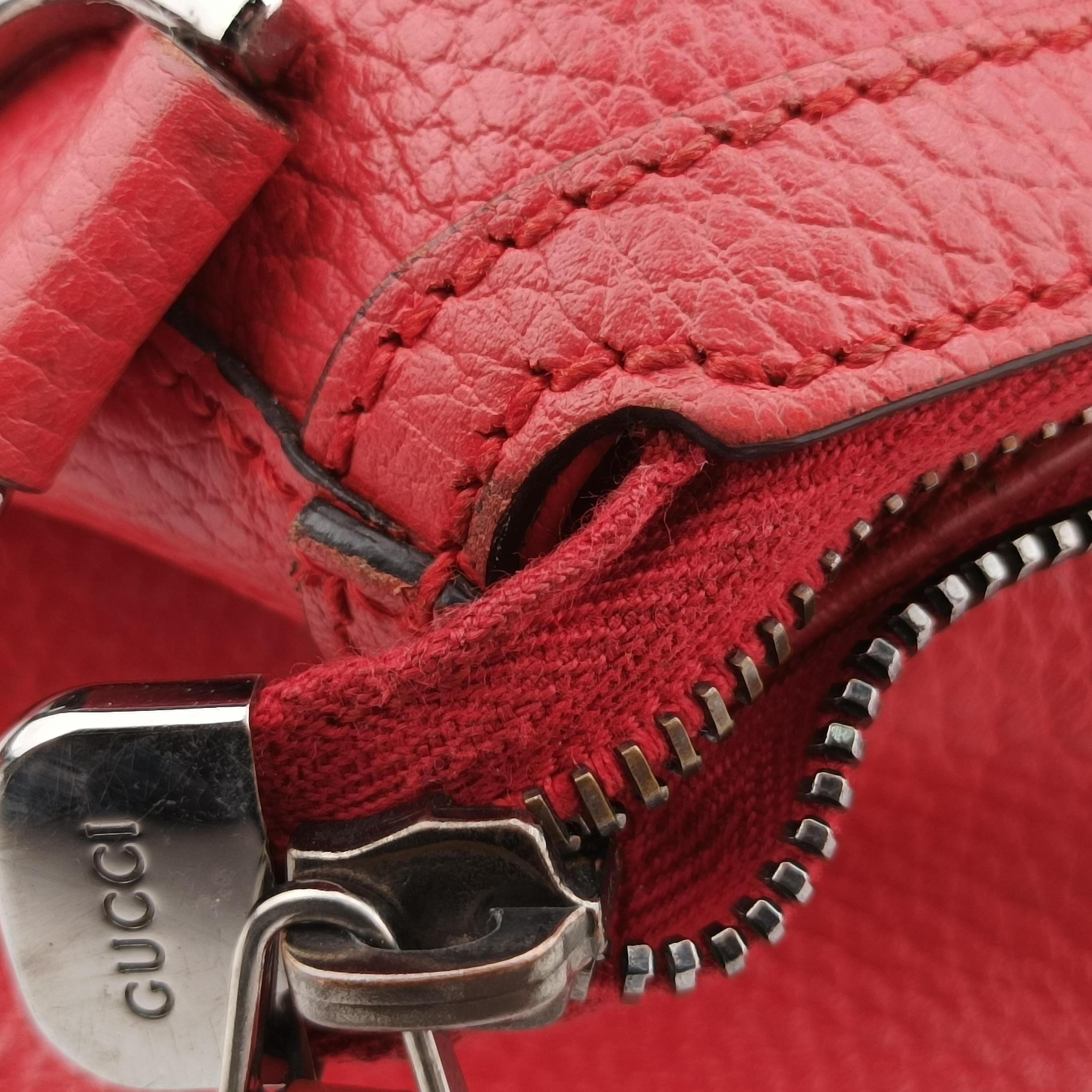 Pre-owned Gucci charm dome Red Leather 341503 shoulderbag | stylenewstar