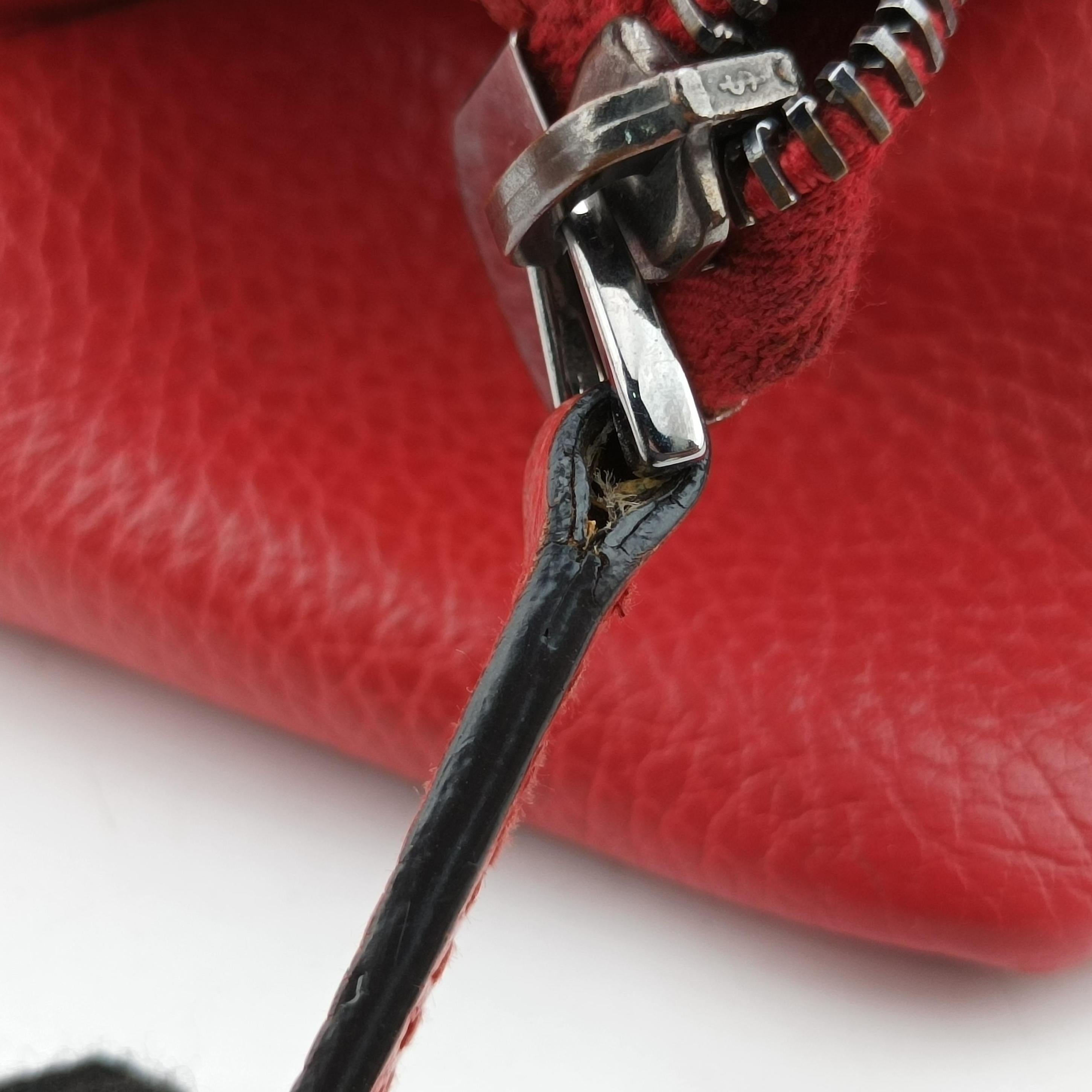 Pre-owned Gucci charm dome Red Leather 341503 shoulderbag | stylenewstar