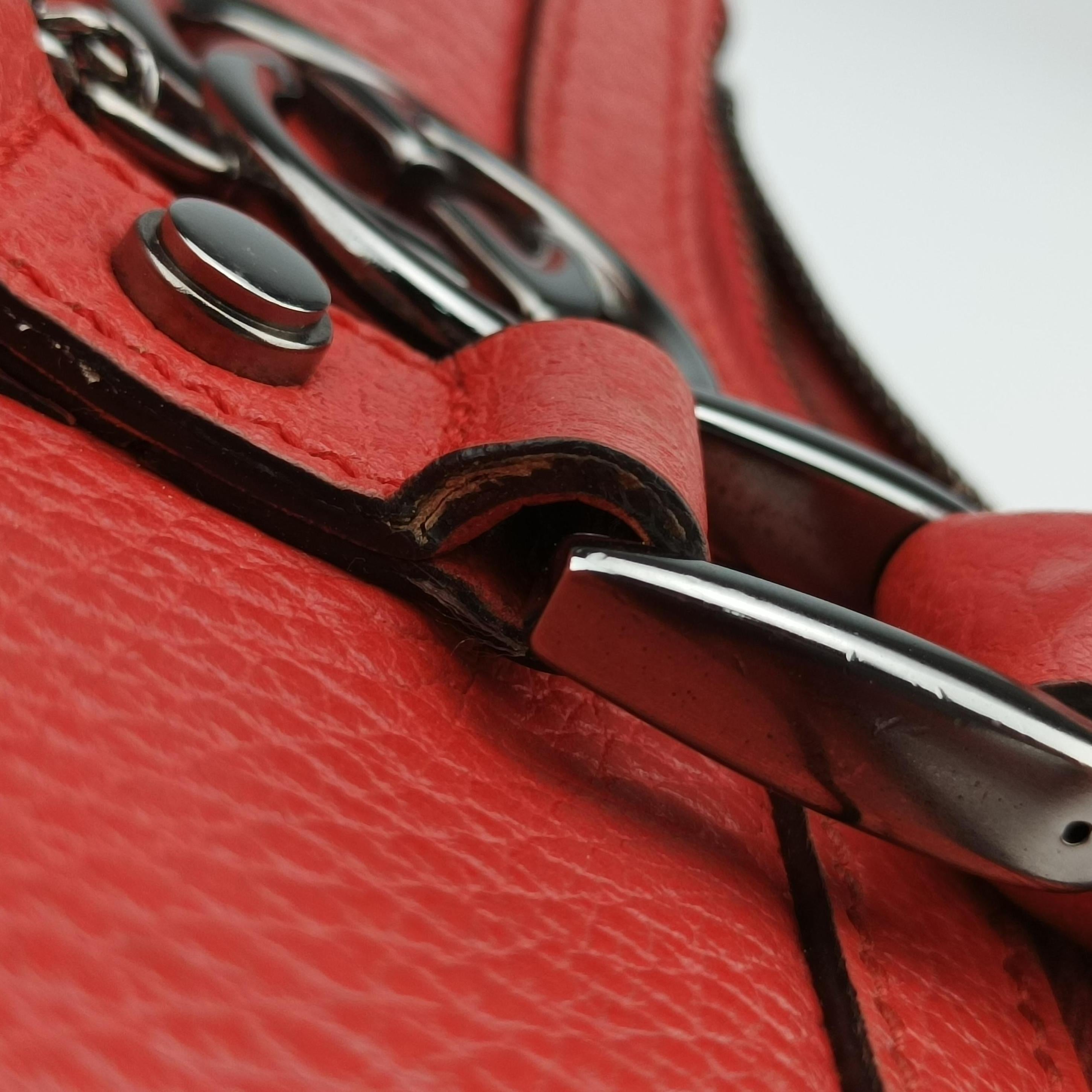 Pre-owned Gucci charm dome Red Leather 341503 shoulderbag | stylenewstar