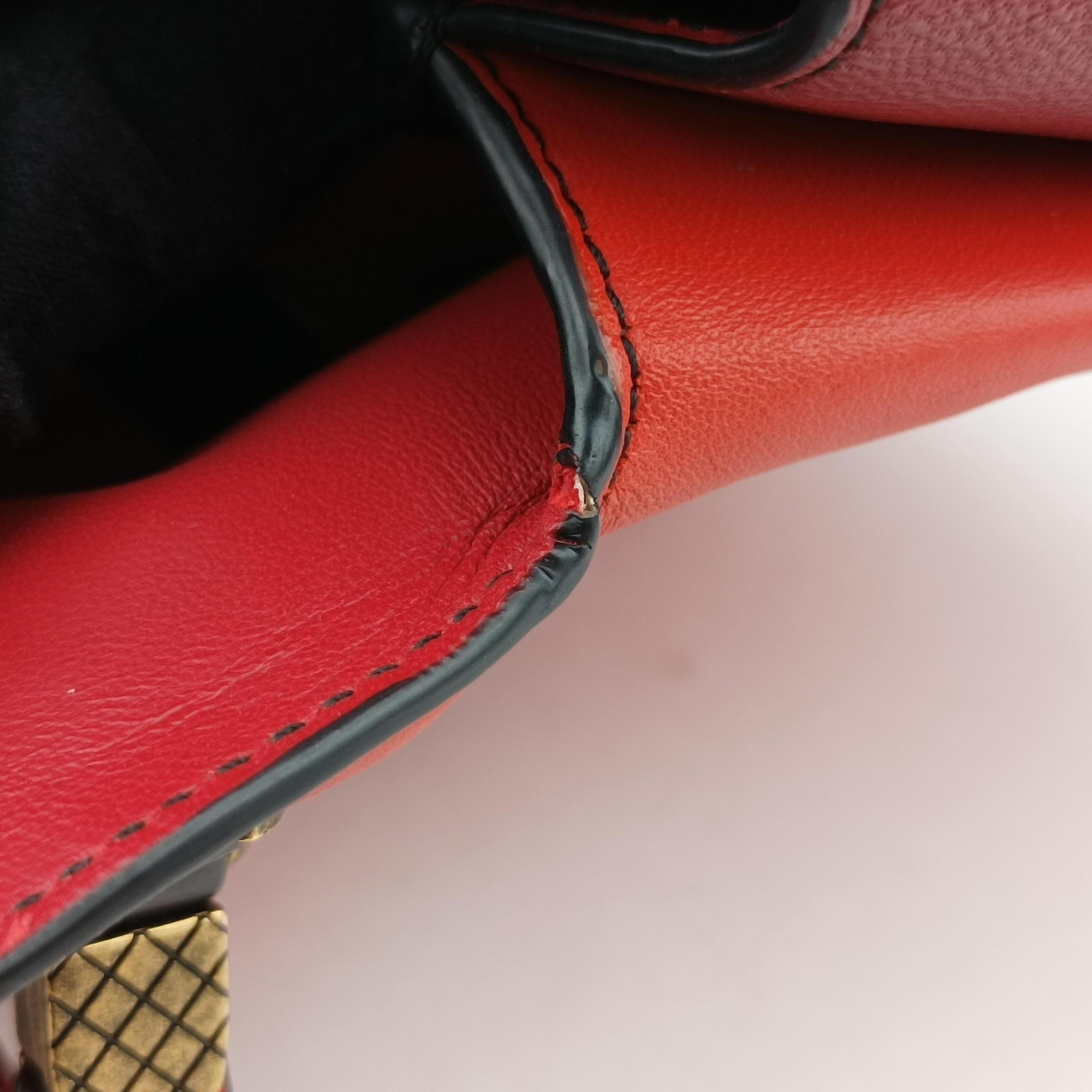Vintage Bottega Veneta Piazza Burgundy×Red leather  shoulderbag | stylenewstar