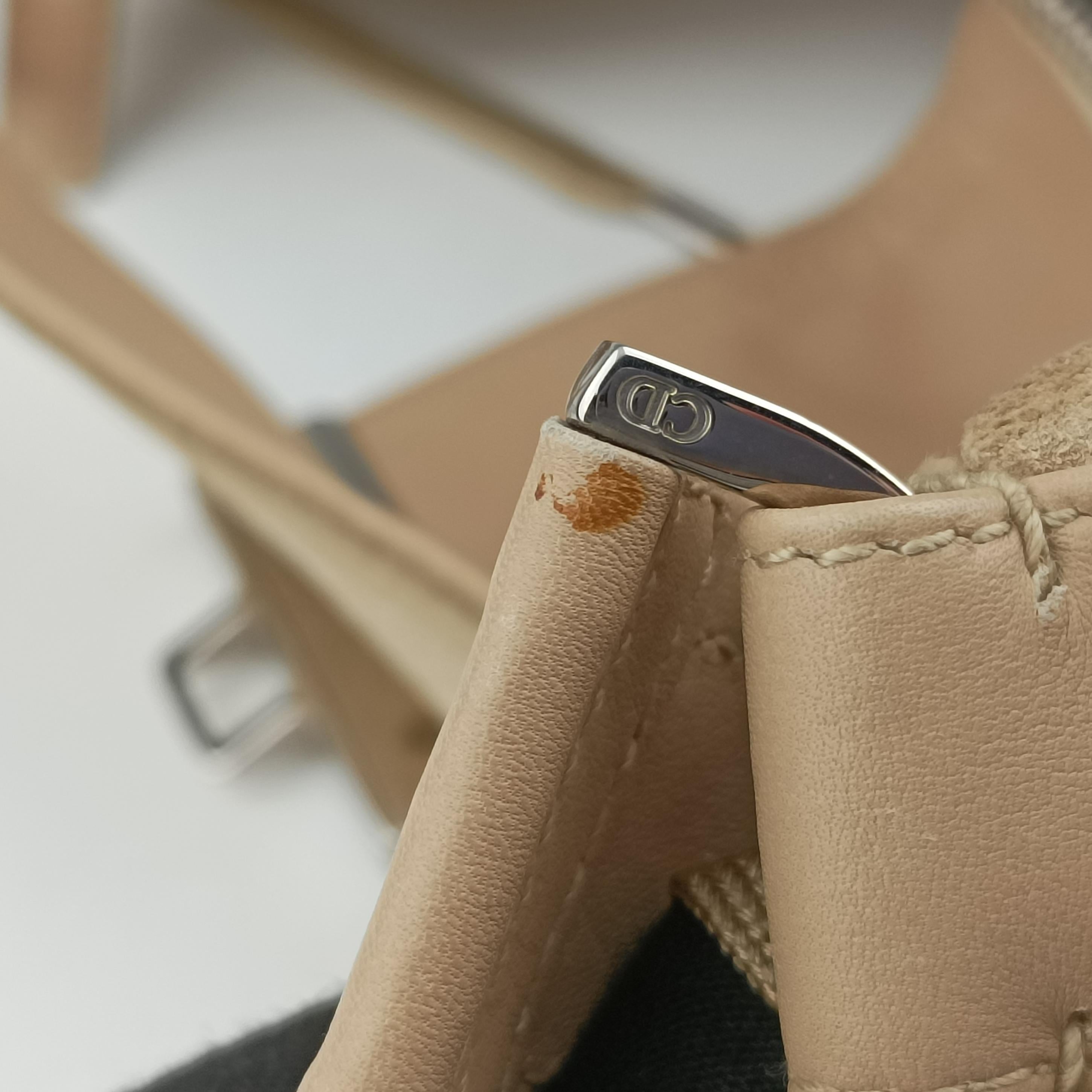 Pre-owned Christian Dior Admit It Beige suede  shoulderbag | stylenewstar