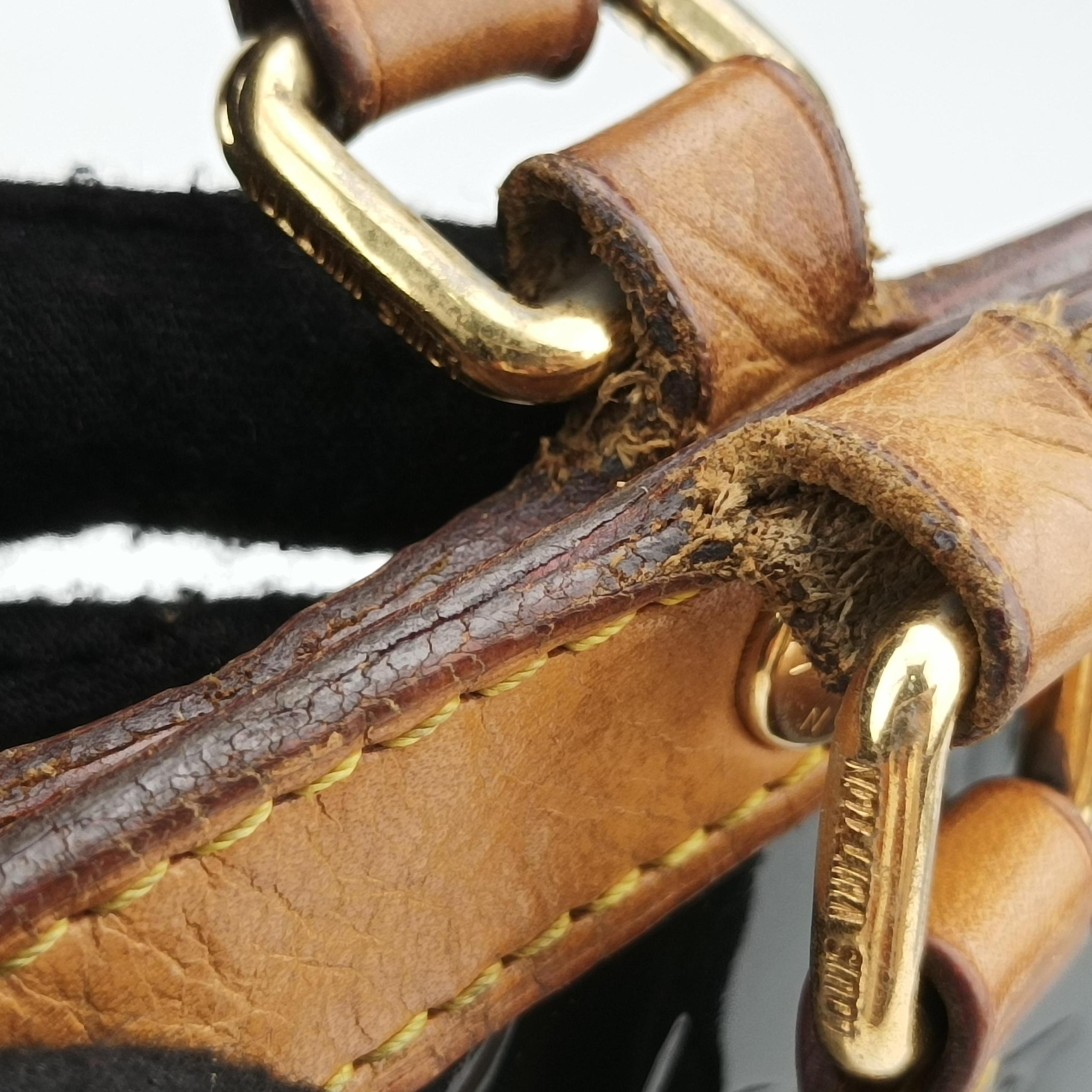 Pre-owned Louis Vuitton Brea MM granblue Vernis M90054 shoulderbag | stylenewstar