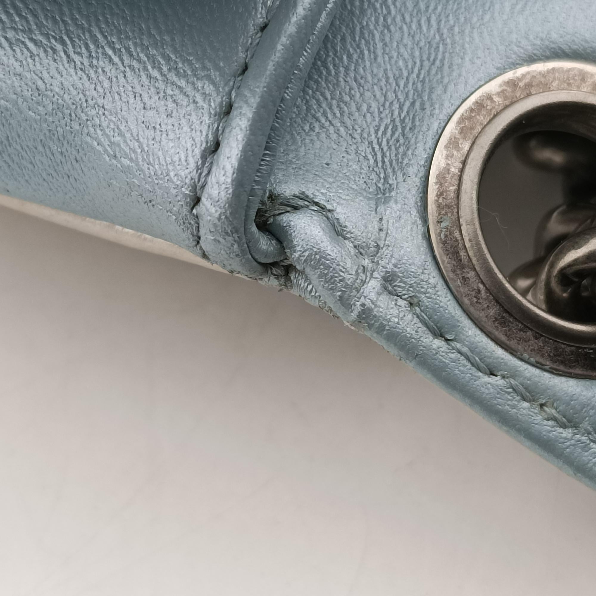 Pre-owned Chanel Rock Boy Blue x White Leather A67541 shoulderbag | stylenewstar