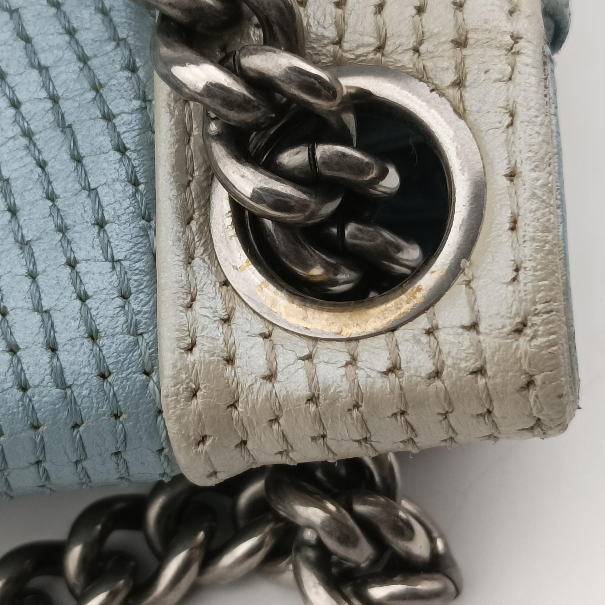 Pre-owned Chanel Rock Boy Blue x White Leather A67541 shoulderbag | stylenewstar