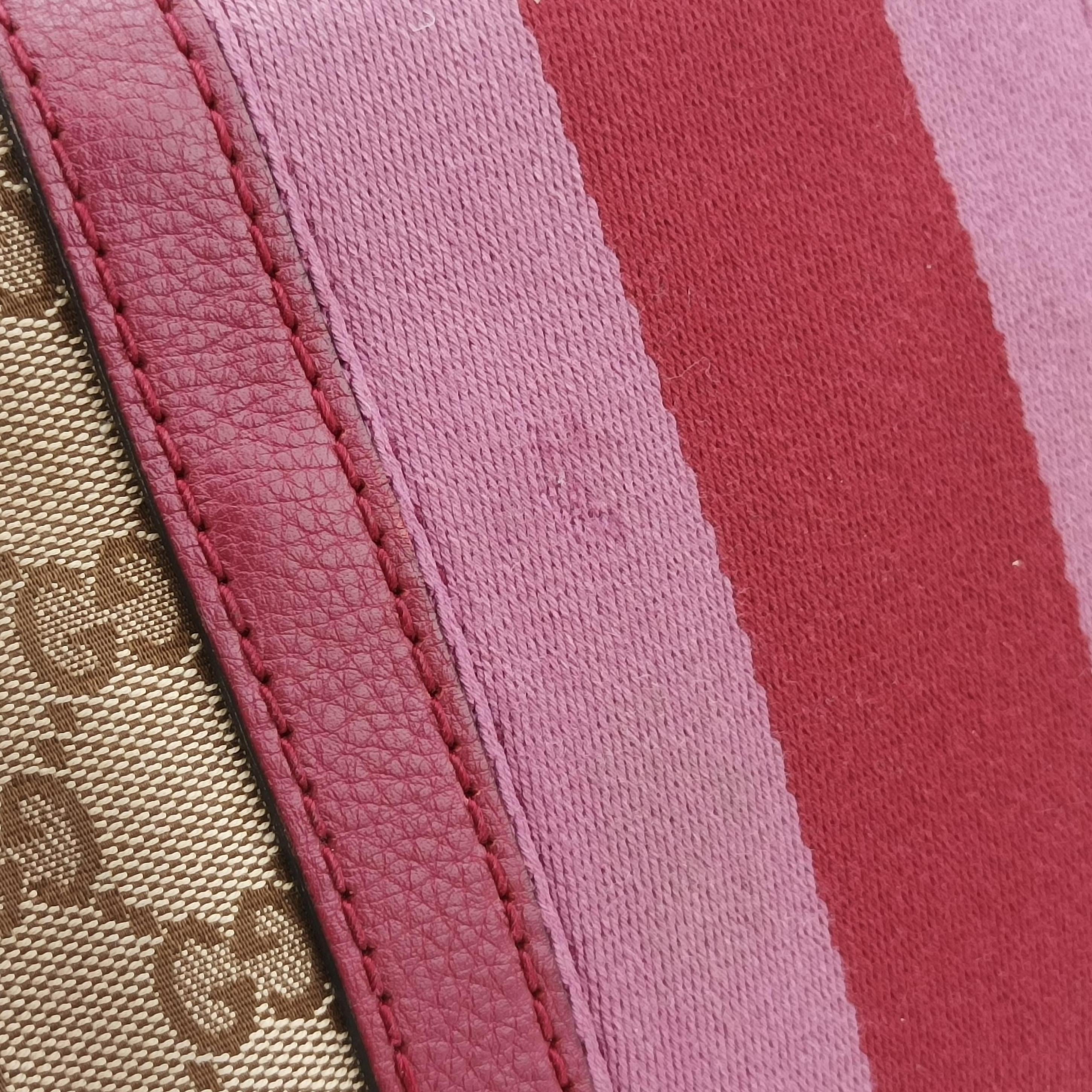 Pre-owned Gucci Sherry Line Beige x Red x Pink canvas×leather 247205 shoulderbag | stylenewstar