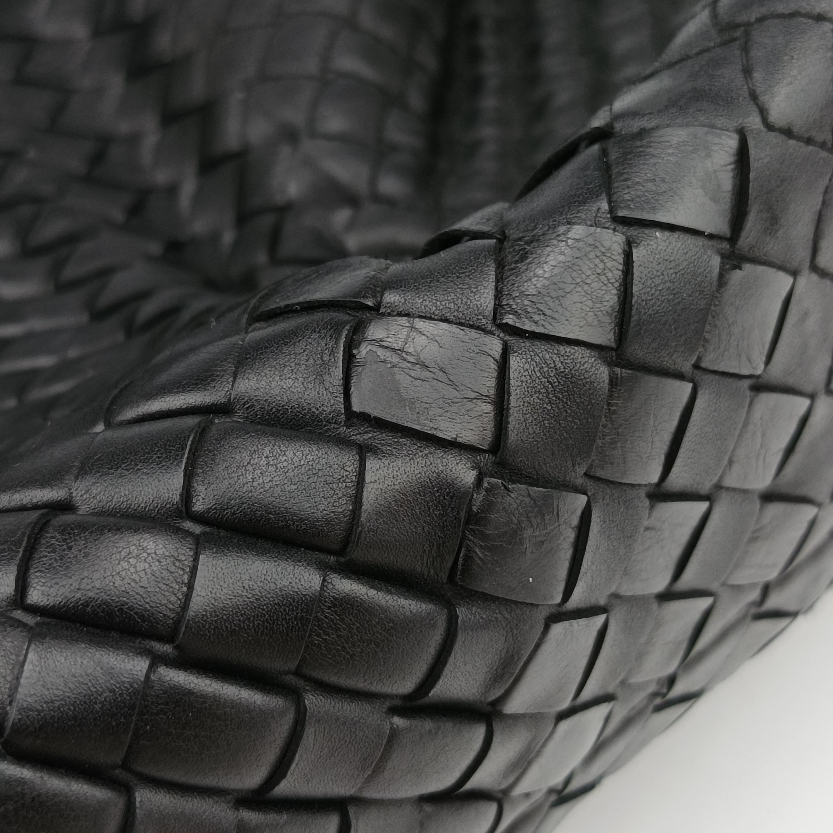 Pre-owned Bottega Veneta Intrecciato Black lambskin  handbag | stylenewstar