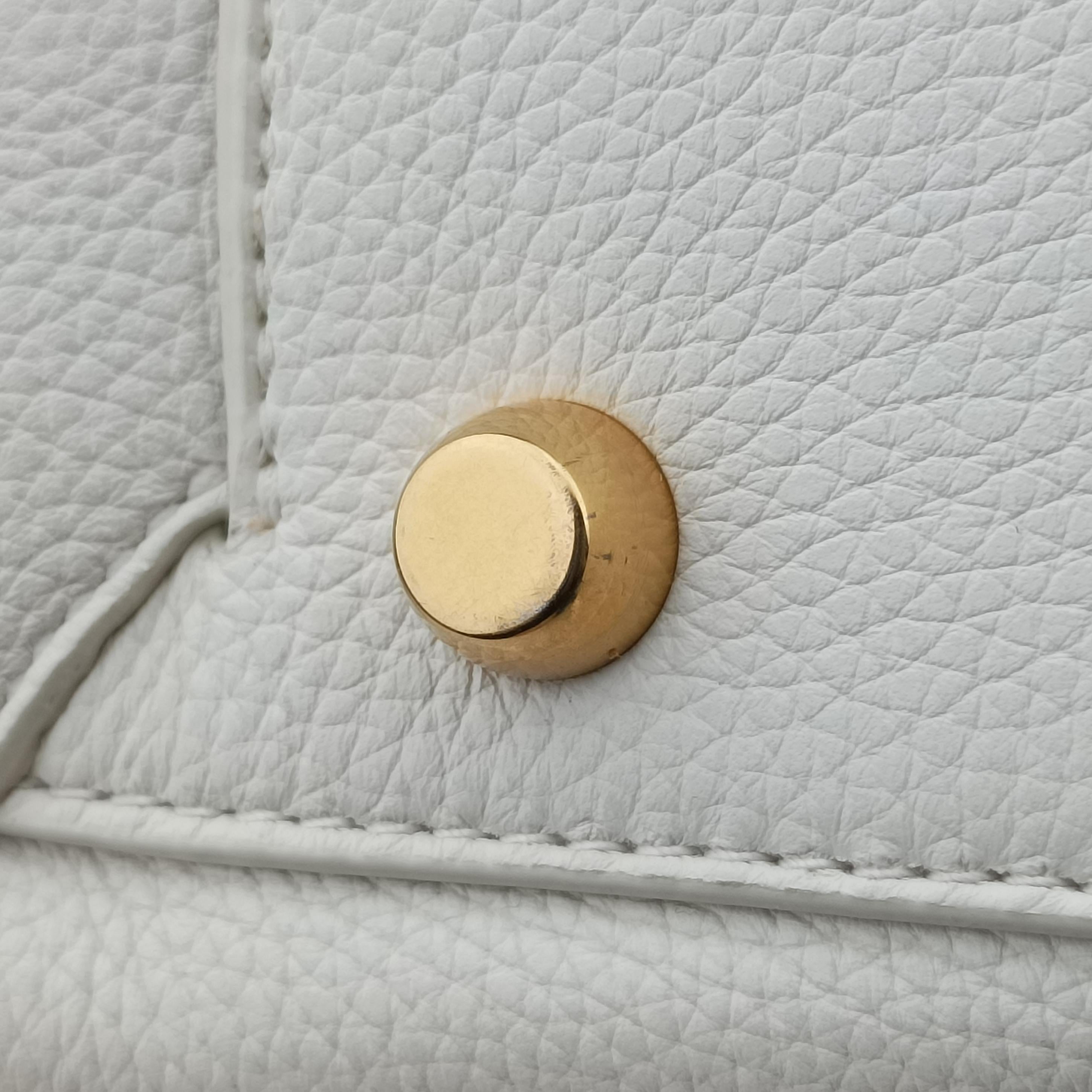 Secondhand Bottega Veneta ARCO White Leather  handbag | stylenewstar