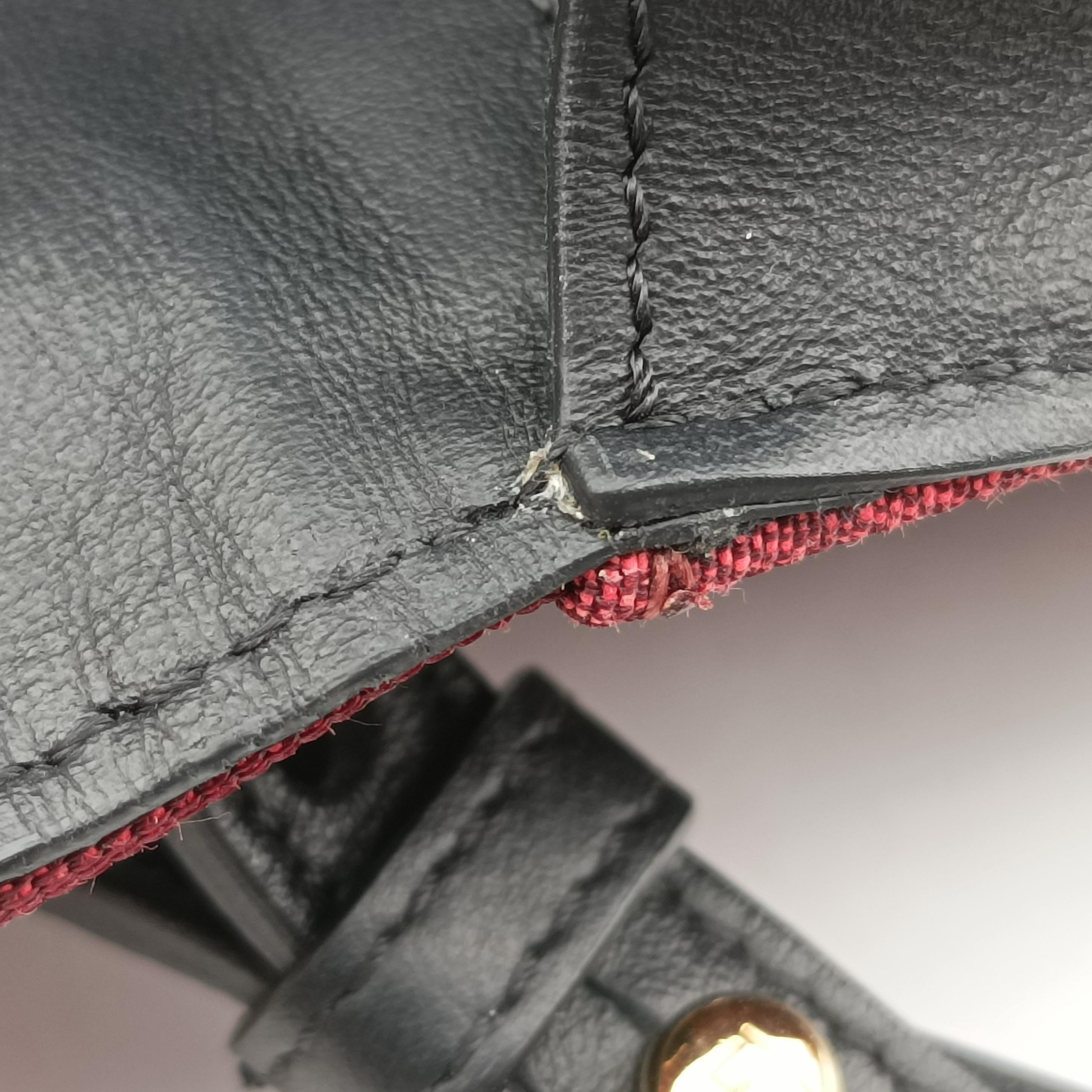 Secondhand Fendi FF Logo Baguette slim Red canvas 7M0295 shoulderbag | stylenewstar