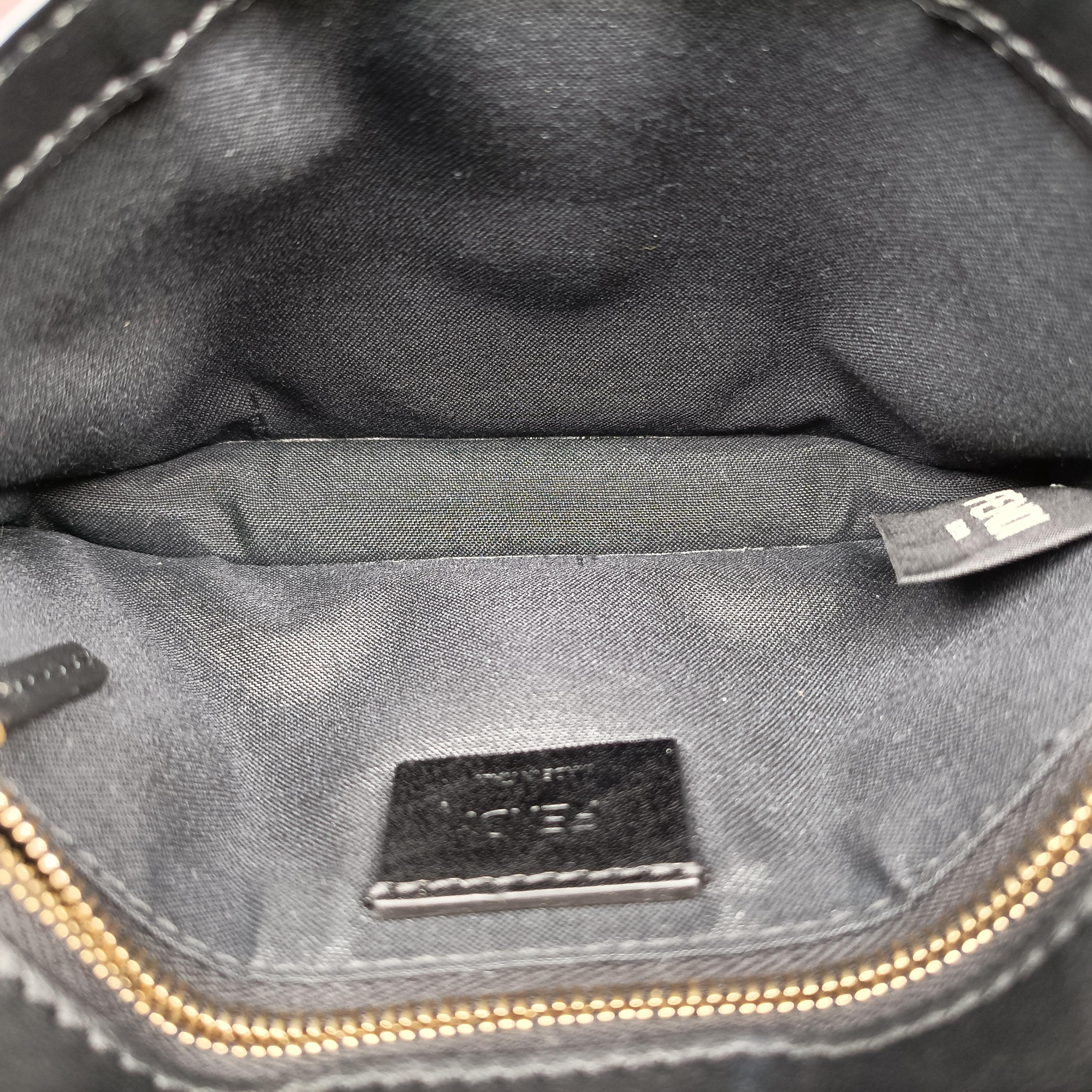 Secondhand Fendi FF Logo Baguette slim Red canvas 7M0295 shoulderbag | stylenewstar