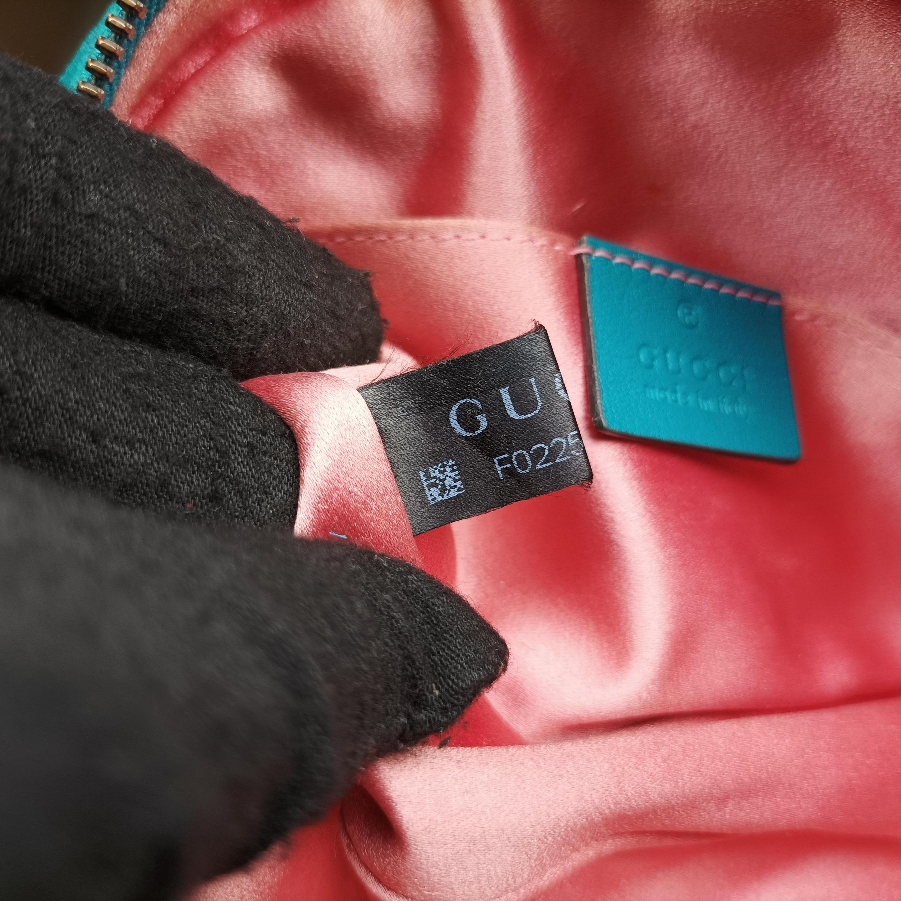 Pre-owned Gucci GG Marmont Blue velour 476434 bum bag/waist bag | stylenewstar