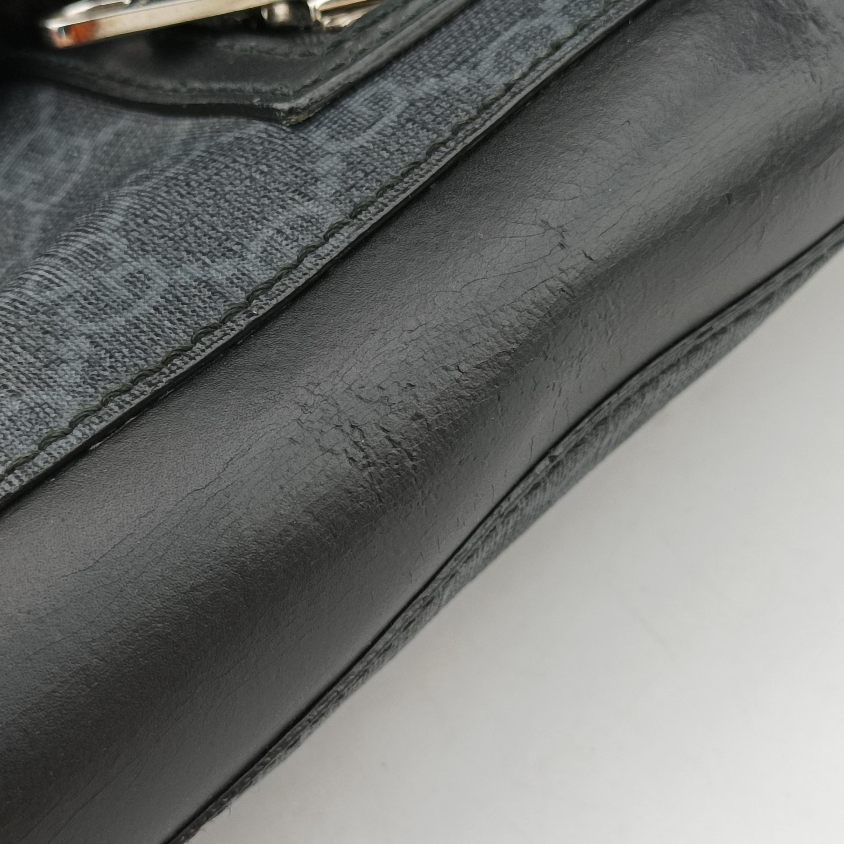 Pre-owned Gucci GG Supreme Messenger Black PVC coated canvas 474137 shoulderbag | stylenewstar