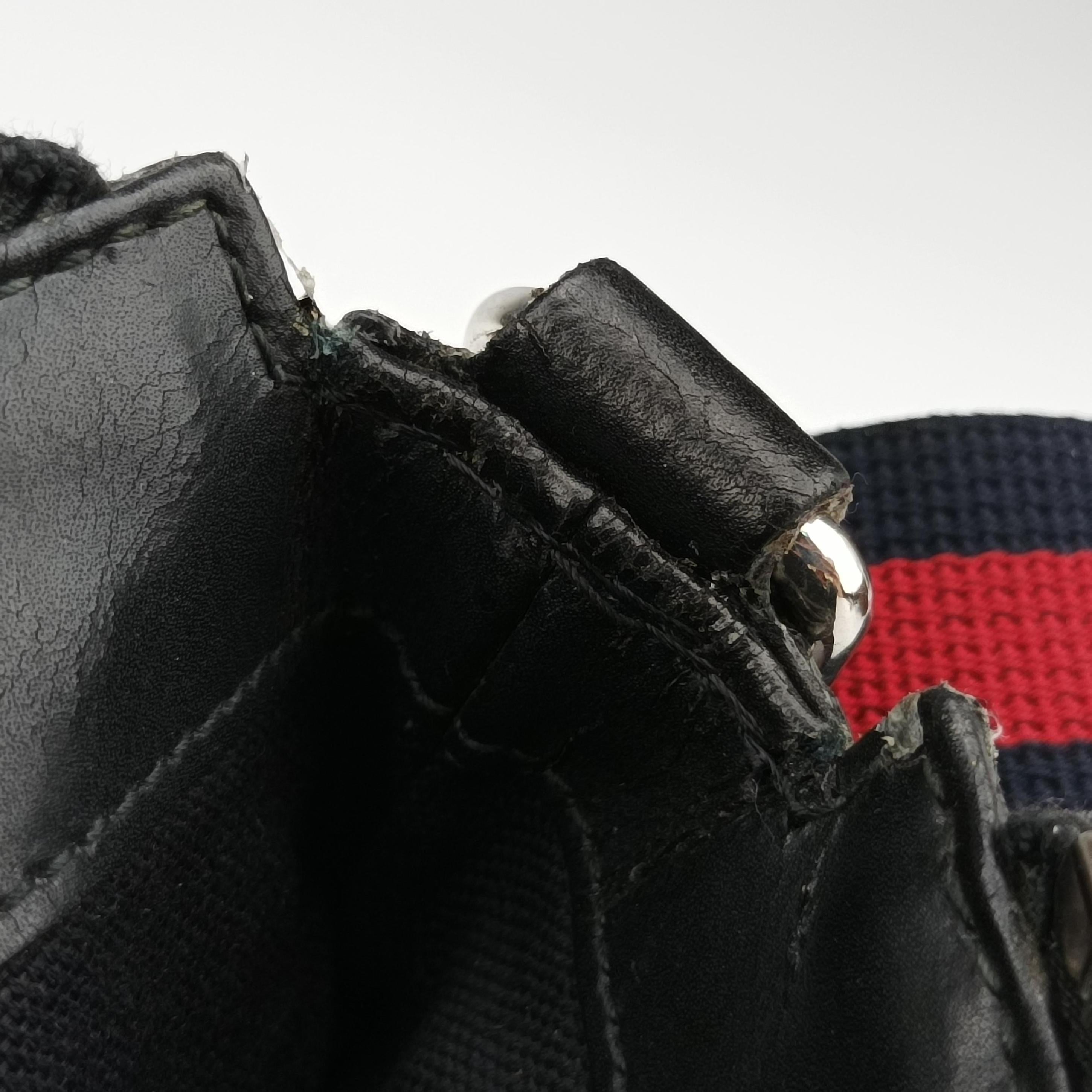 Pre-owned Gucci GG Supreme Messenger Black PVC coated canvas 474137 shoulderbag | stylenewstar