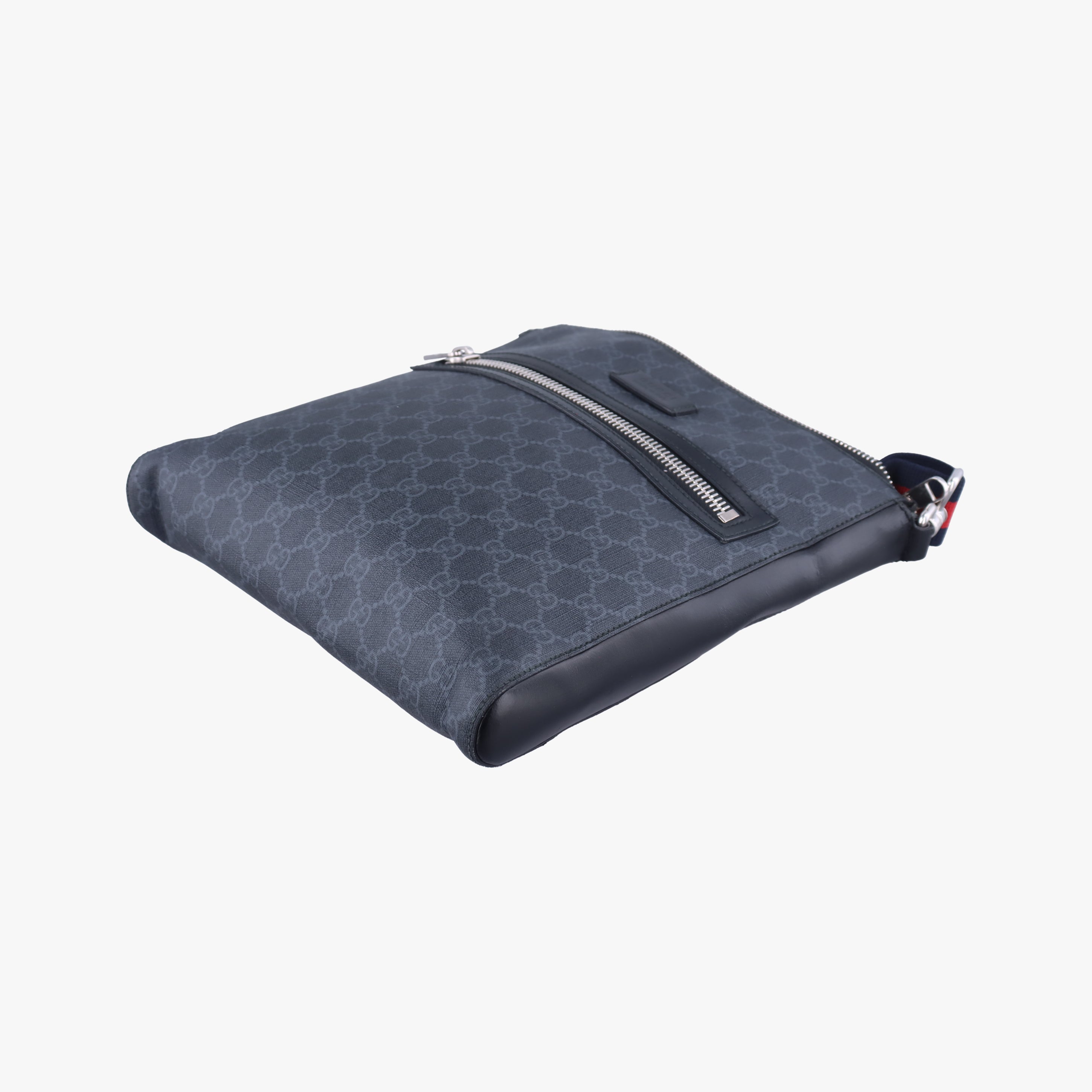 Pre-owned Gucci GG Supreme Messenger Black PVC coated canvas 474137 shoulderbag | stylenewstar