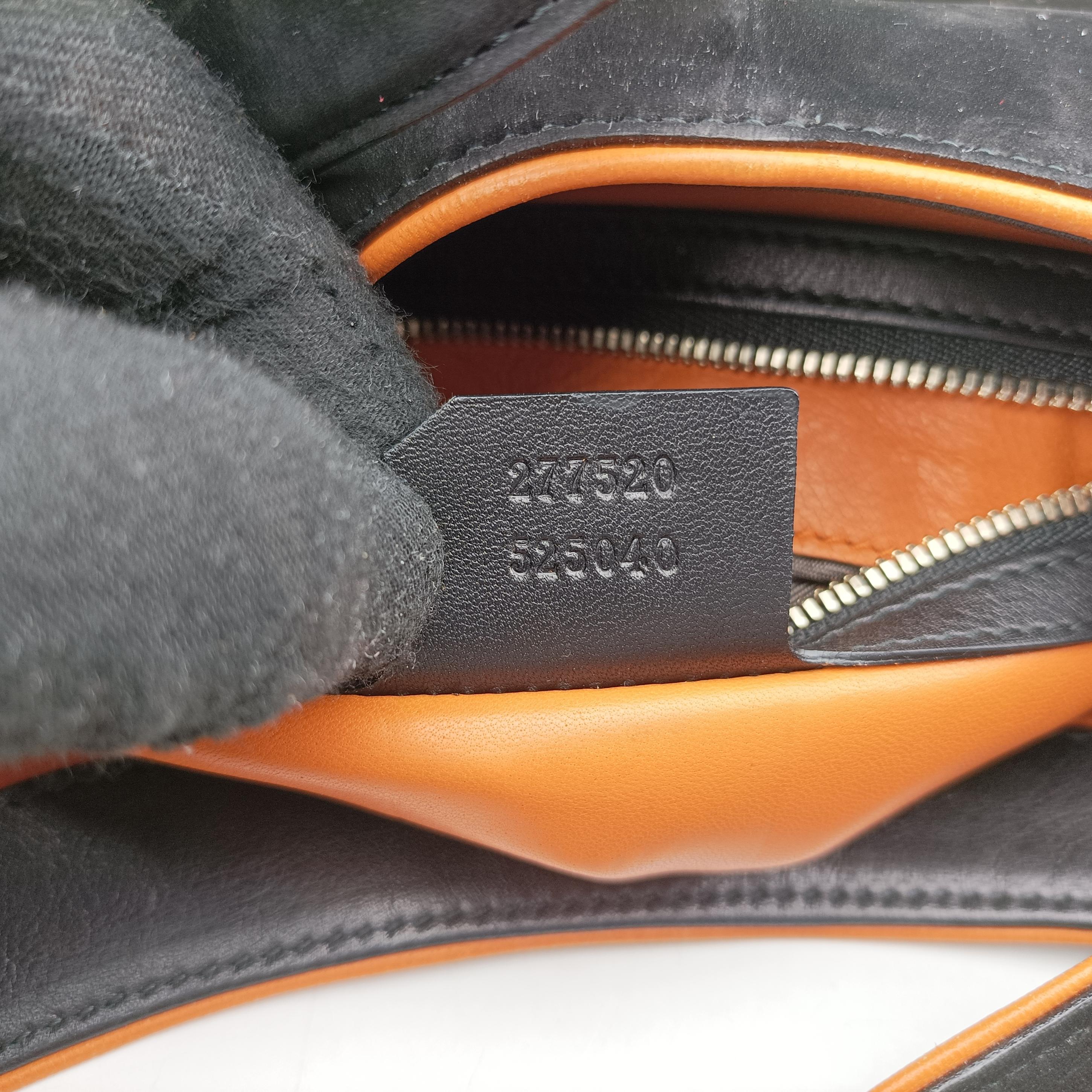 Secondhand Gucci New Jackie Black Suede 277520 shoulderbag | stylenewstar