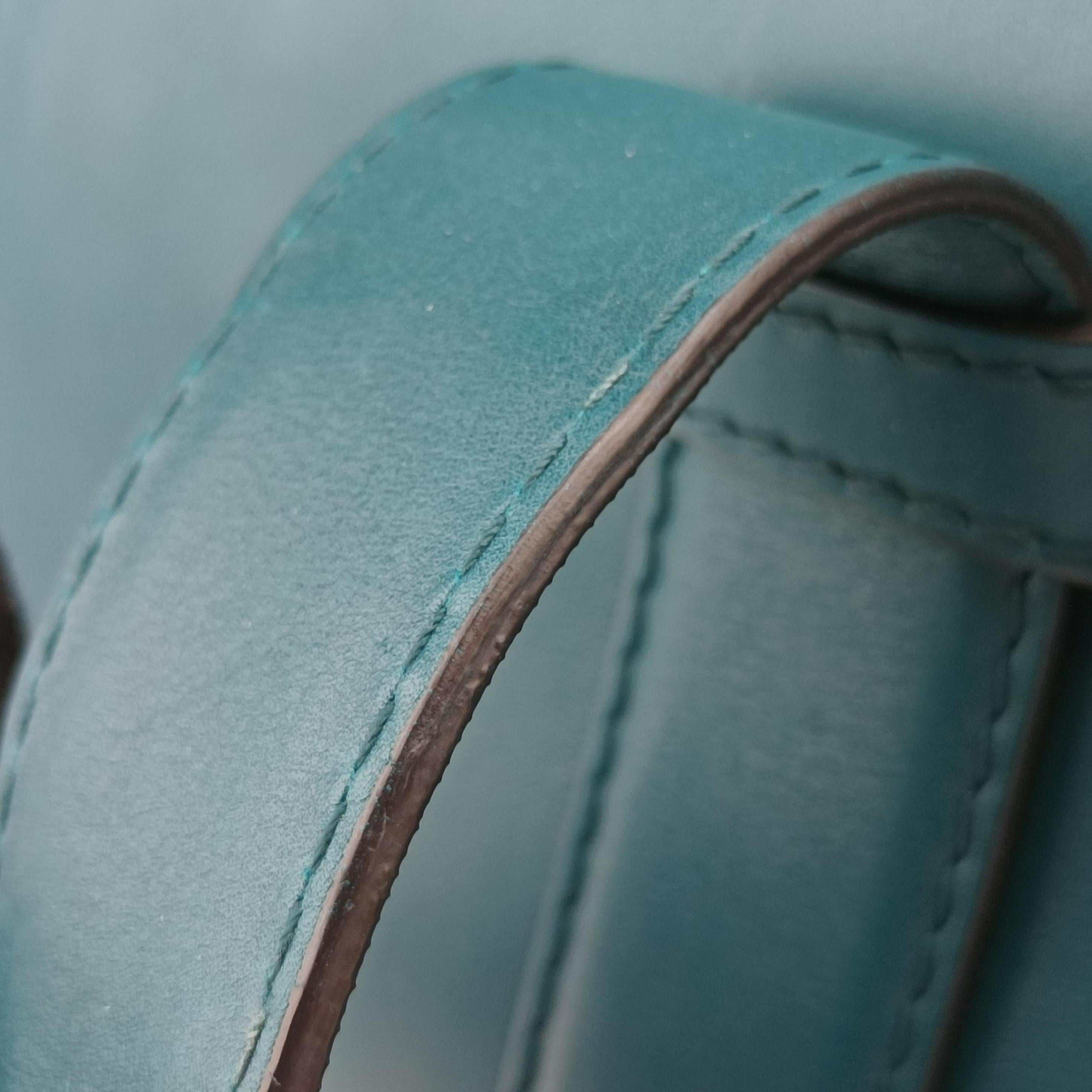 Pre-owned Gucci Stirrup Blue Leather 277515 shoulderbag | stylenewstar
