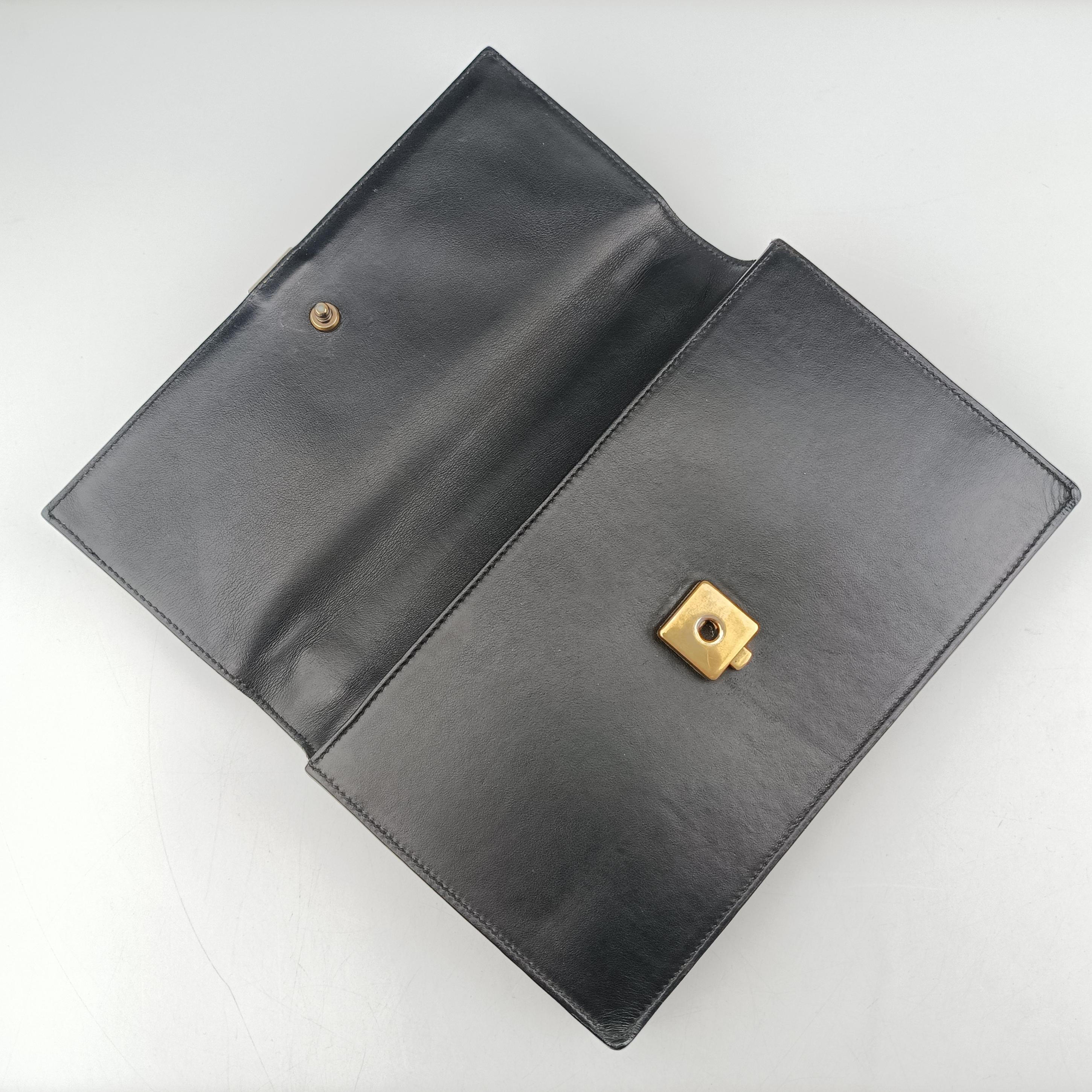 Pre-owned Gucci GG Marmont Black×White Leather 432680 shoulderbag | stylenewstar