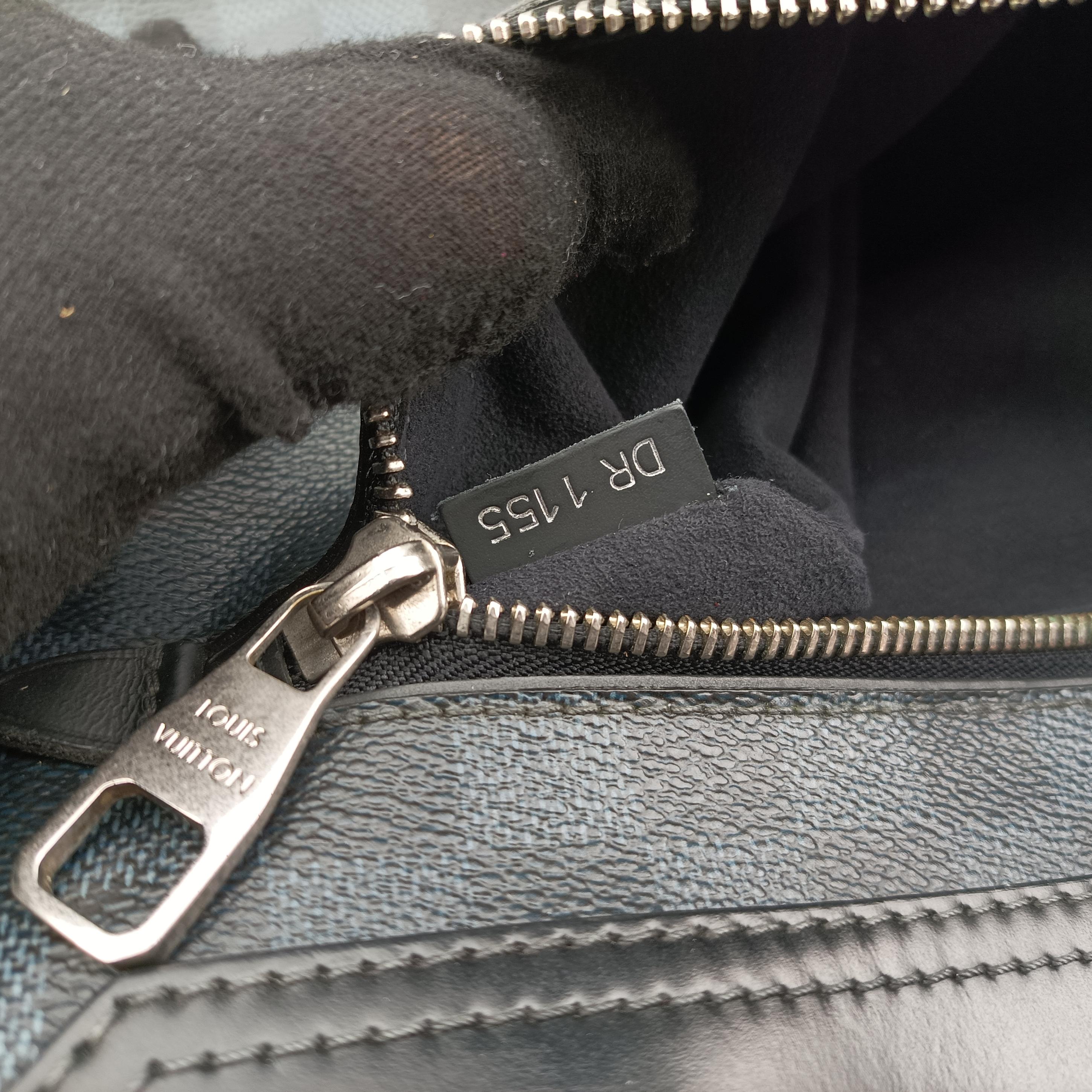 Pre-owned Louis Vuitton Messenger Greenwich Navy×Noir Damier Cobalt N41348 shoulderbag | stylenewstar