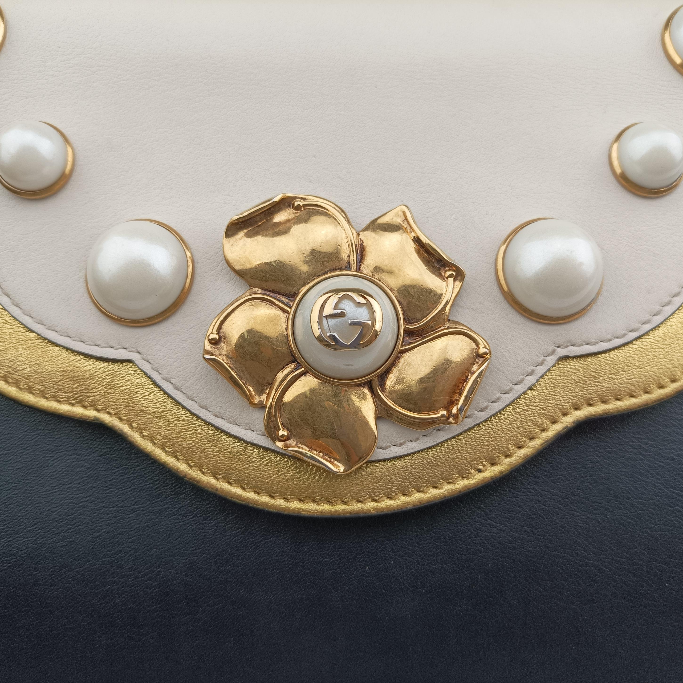 Pre-owned Gucci Pearly Peony Black×White×Gold Leather 432282 shoulderbag | stylenewstar