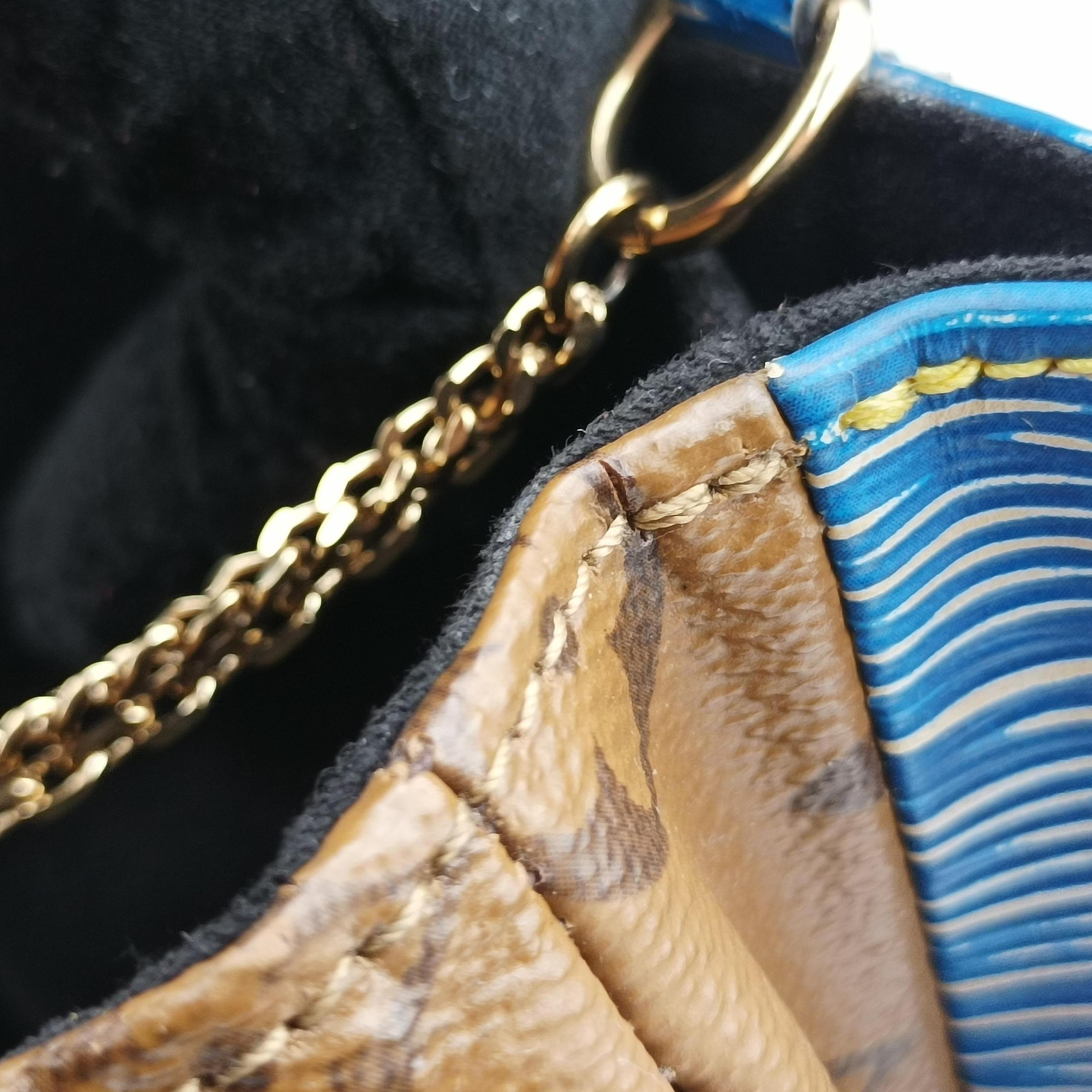 Pre-owned Louis Vuitton Pochette Metis MM brown×Denim Blue Monogram Reverse×Epi M52904 shoulderbag | stylenewstar