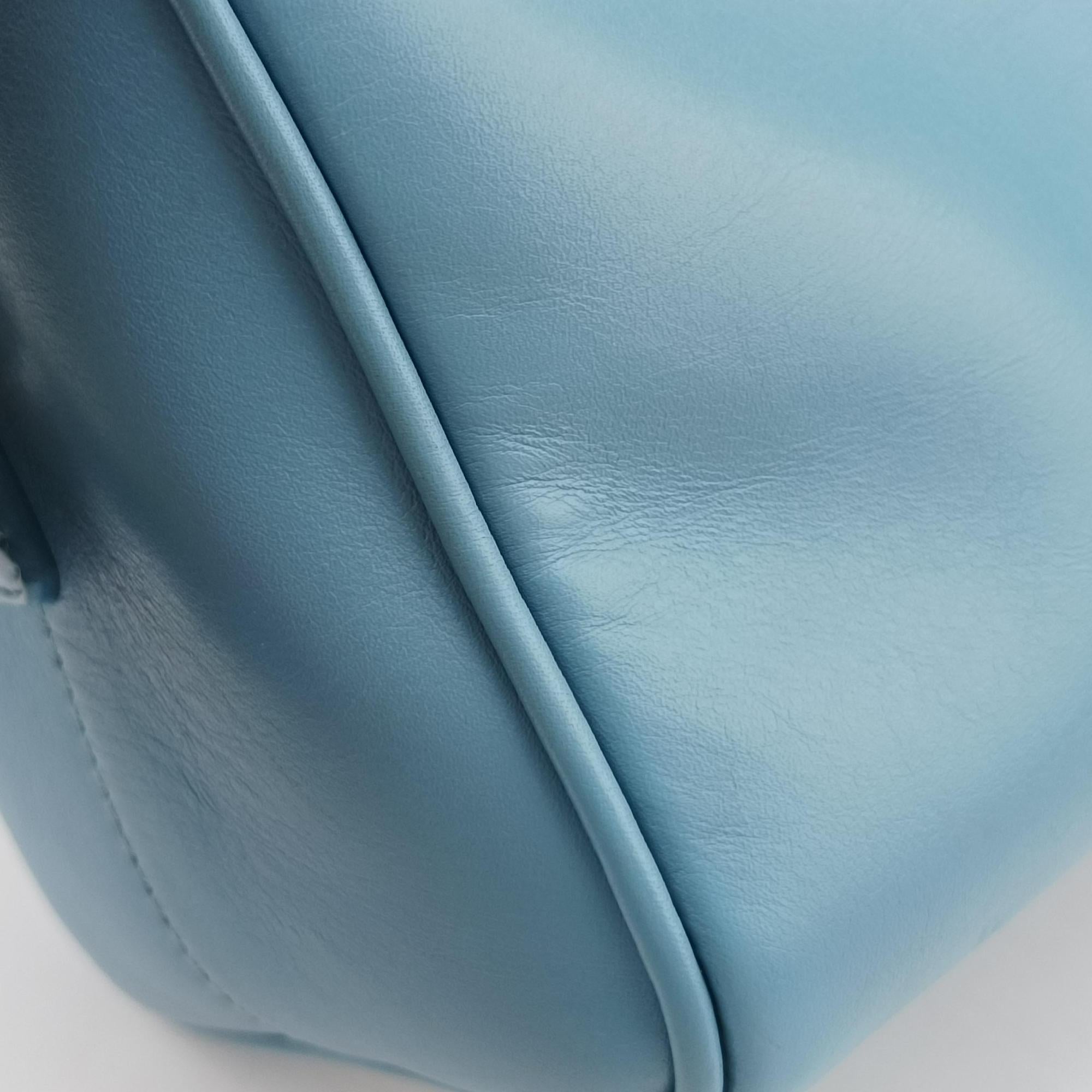 Pre-owned Yves Saint Laurent CLASSIC BABY DUFFLE Blue Leather 330958 shoulderbag | stylenewstar