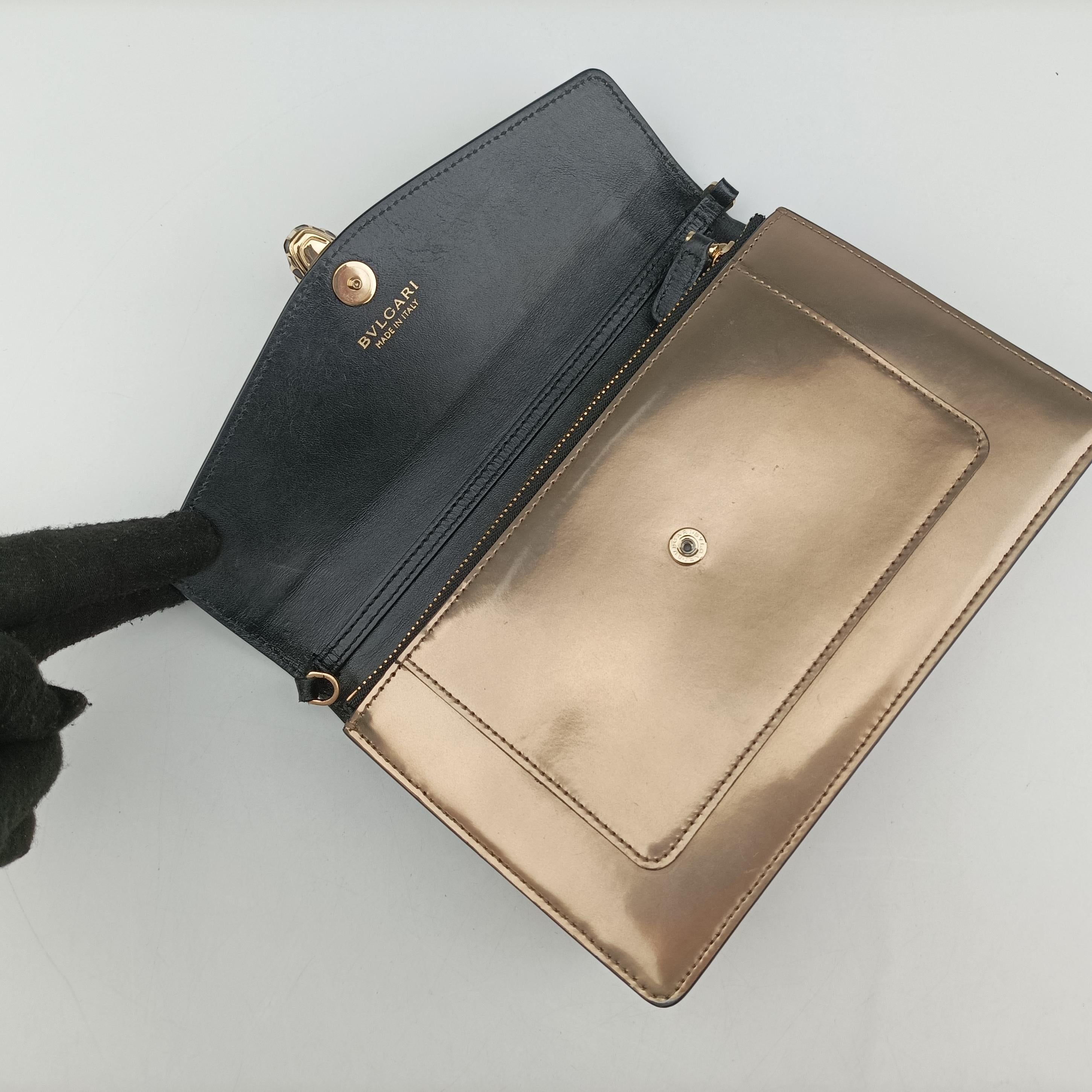 Pre-owned Bvlgari SERPENTI FOREVER Golden Patent  shoulderbag | stylenewstar