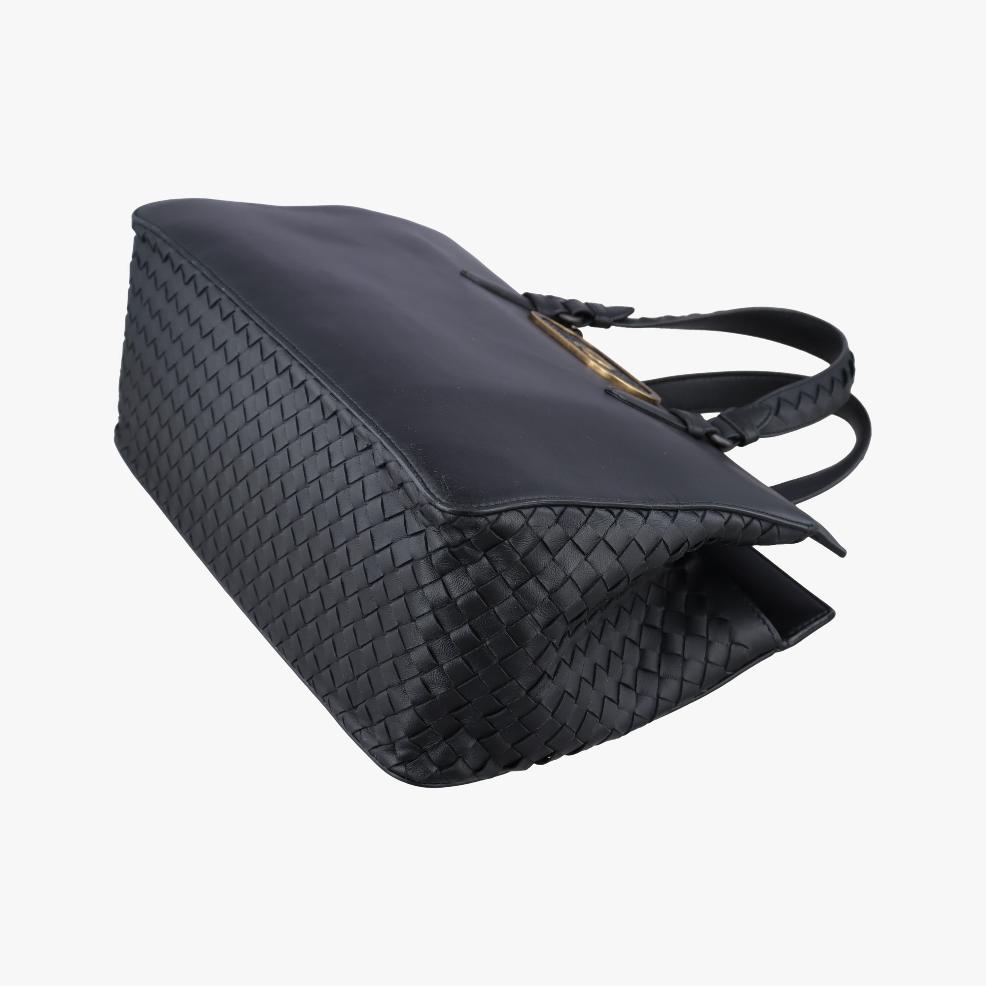 Vintage Bottega Veneta Intrecciato  Ellitica Black lambskin  shoulderbag | stylenewstar