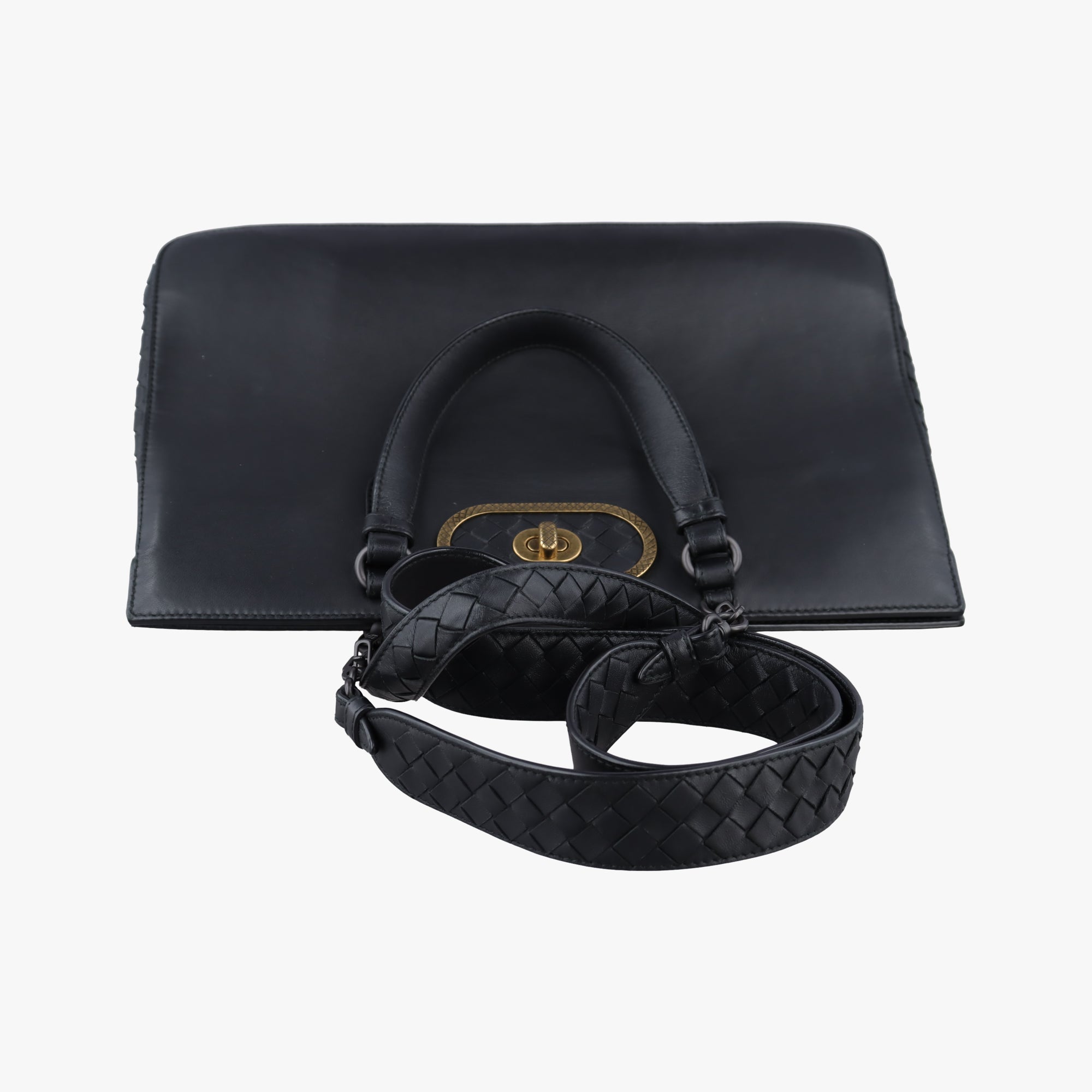 Vintage Bottega Veneta Intrecciato  Ellitica Black lambskin  shoulderbag | stylenewstar