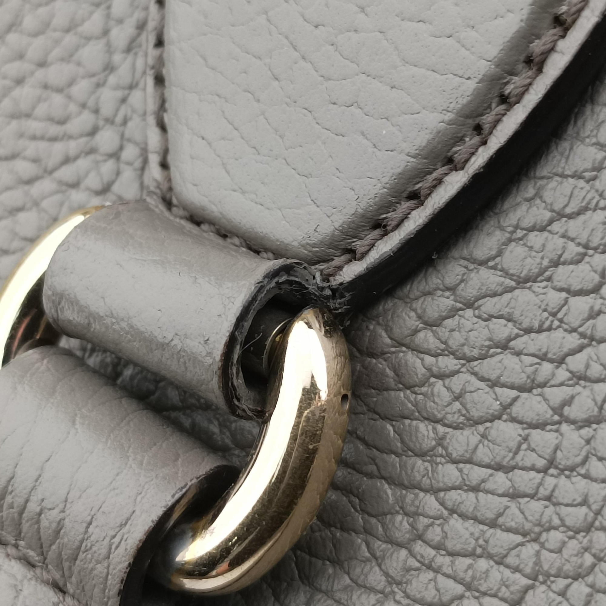 Pre-owned Gucci Interlocking G charm Dome Grey Leather 449662 shoulderbag | stylenewstar