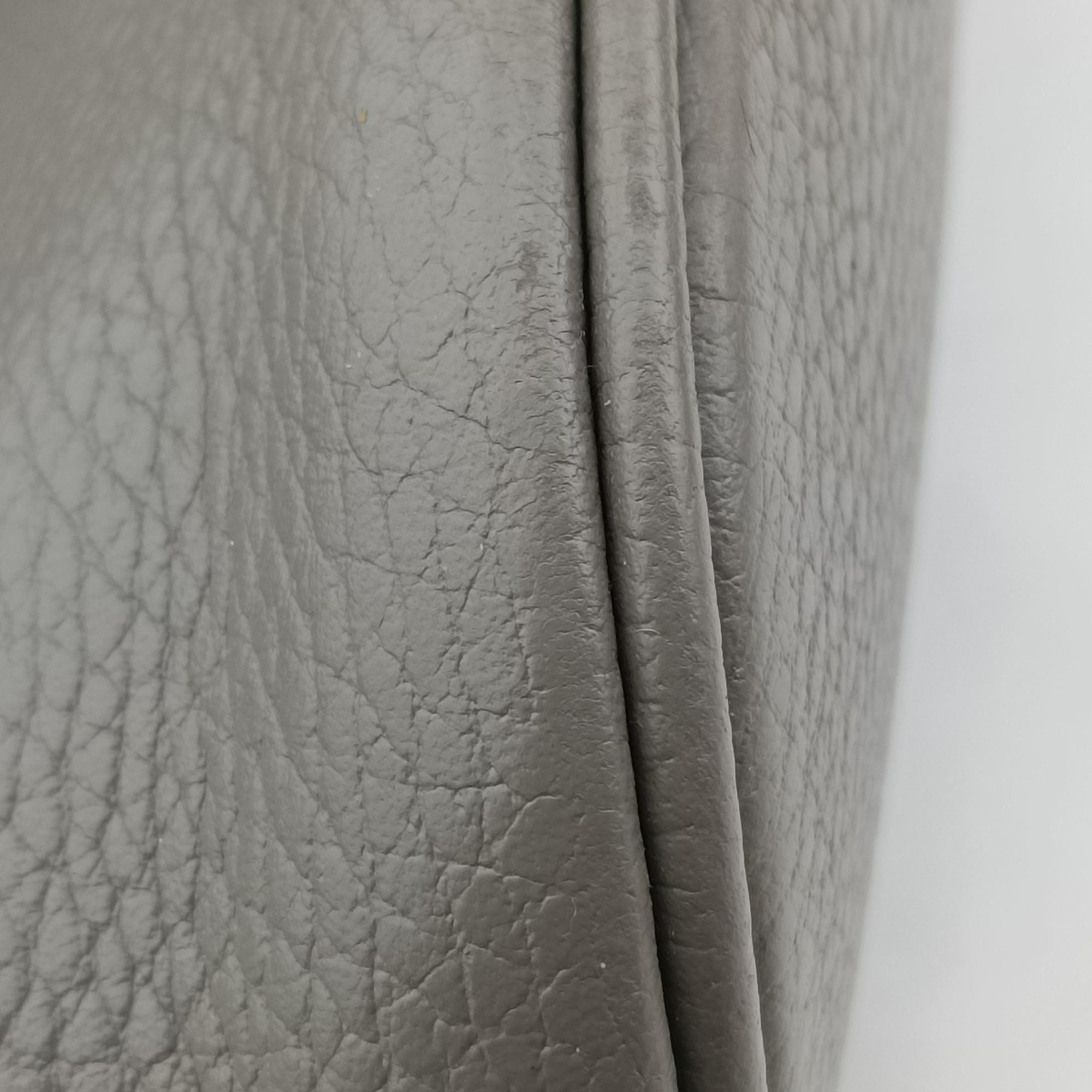 Pre-owned Gucci Interlocking G charm Dome Grey Leather 449662 shoulderbag | stylenewstar