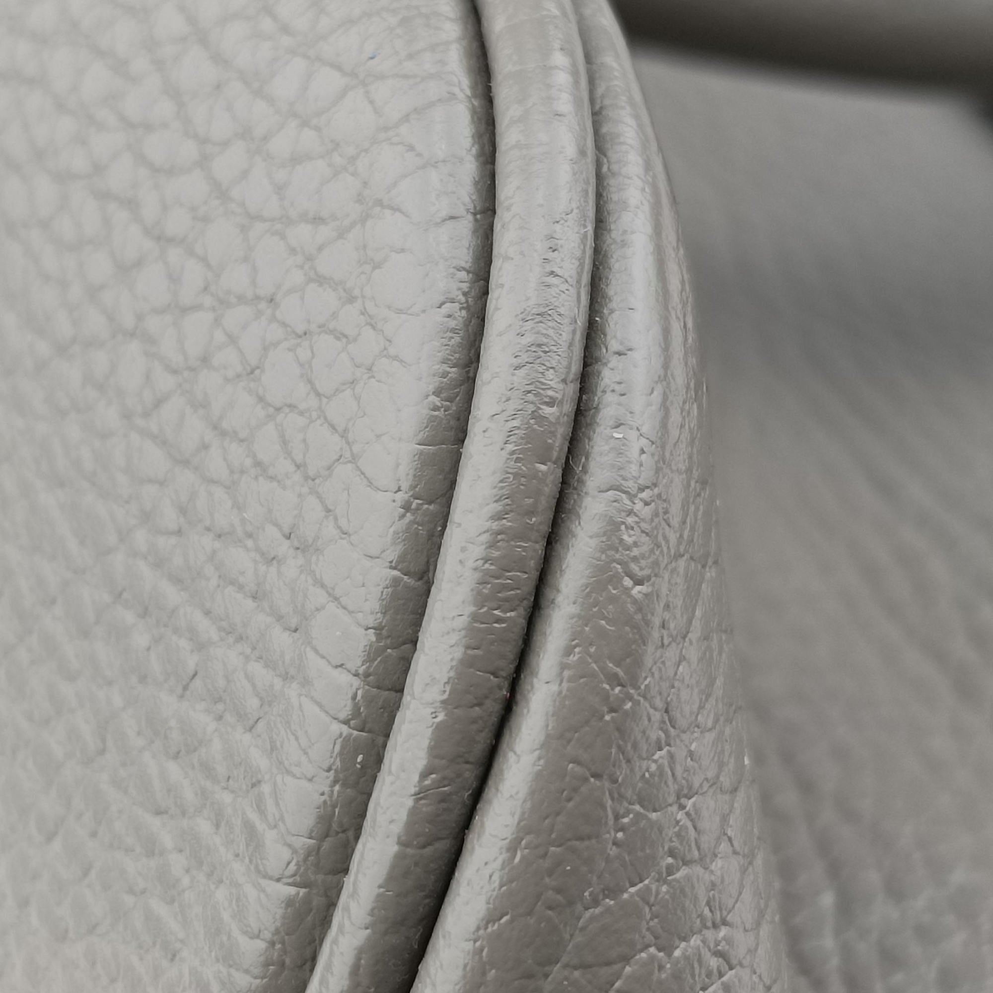 Pre-owned Gucci Interlocking G charm Dome Grey Leather 449662 shoulderbag | stylenewstar