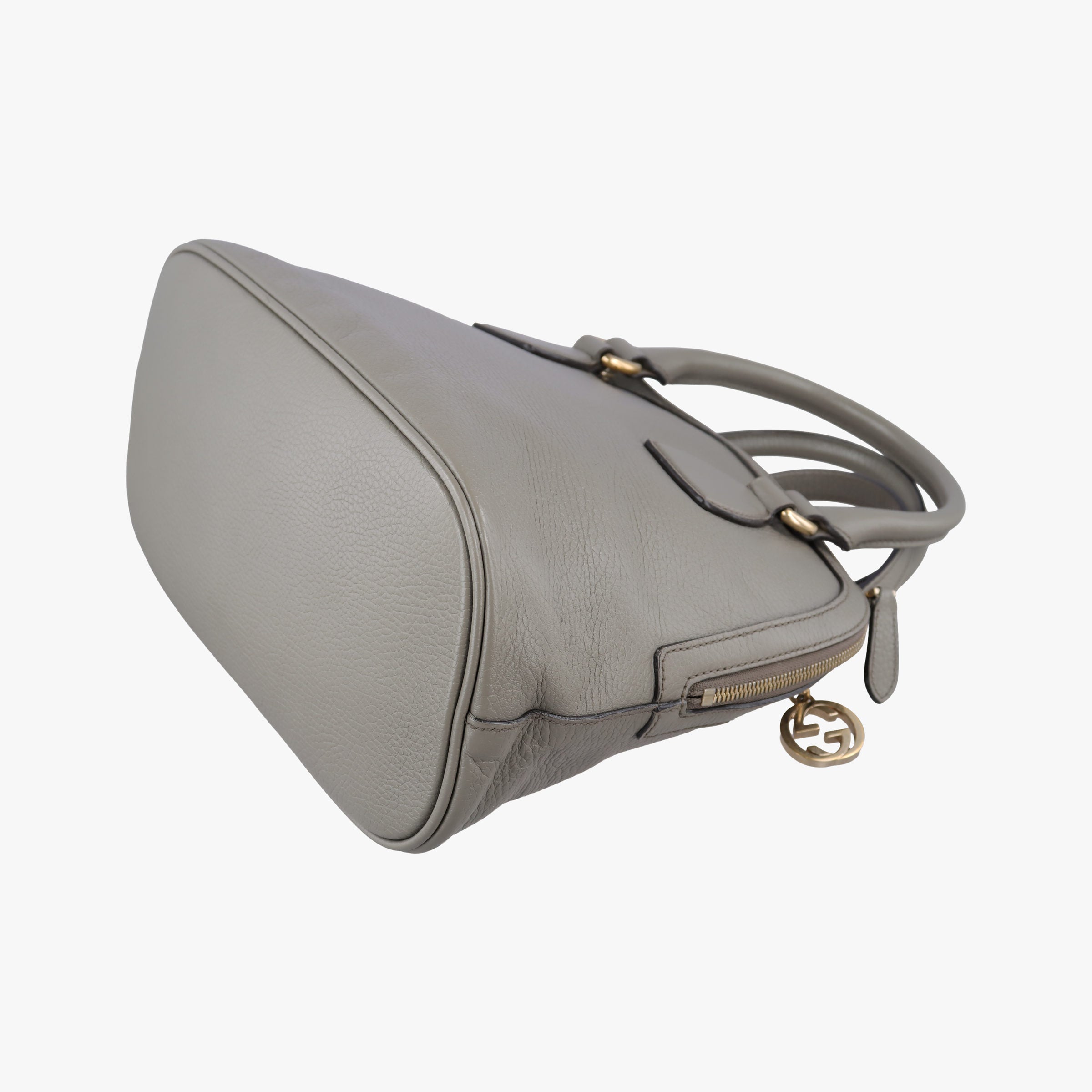 Pre-owned Gucci Interlocking G charm Dome Grey Leather 449662 shoulderbag | stylenewstar