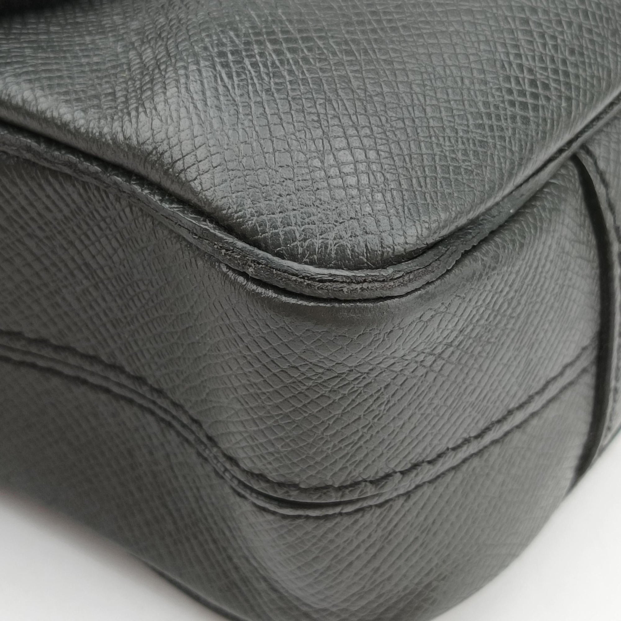 Pre-owned Louis Vuitton PDB Porto Document Business MM Ardoise Taiga M33441 shoulderbag | stylenewstar