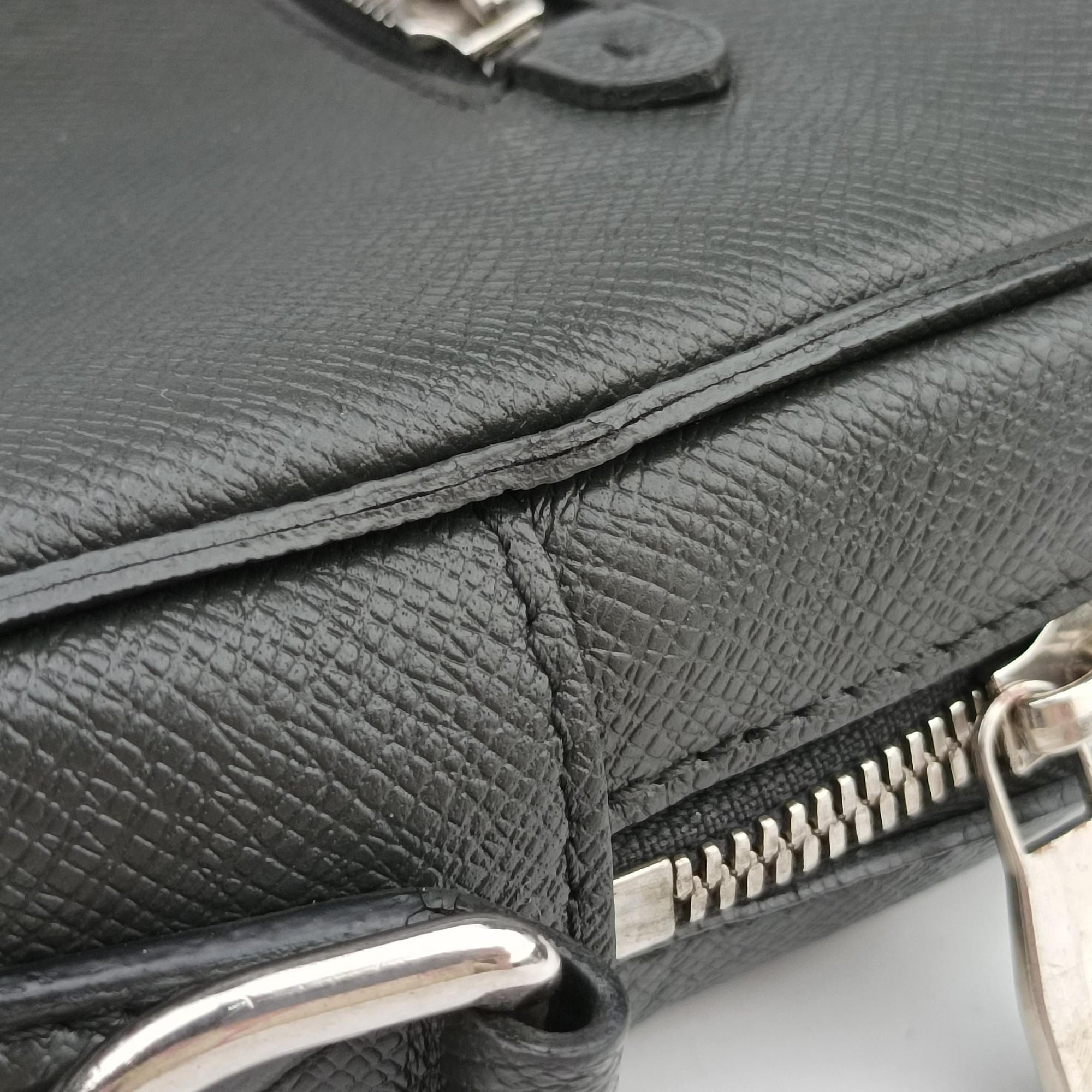Pre-owned Louis Vuitton PDB Porto Document Business MM Ardoise Taiga M33441 shoulderbag | stylenewstar