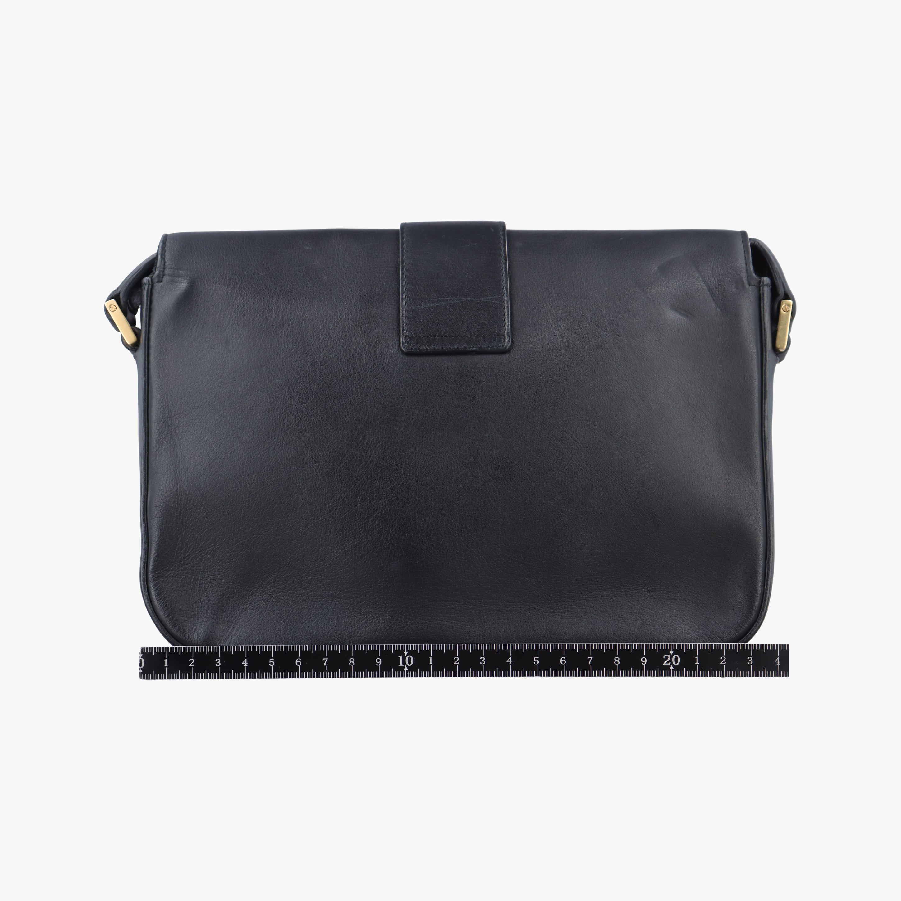Pre-owned Yves Saint Laurent Y Ligne Black Leather 311214 shoulderbag | stylenewstar