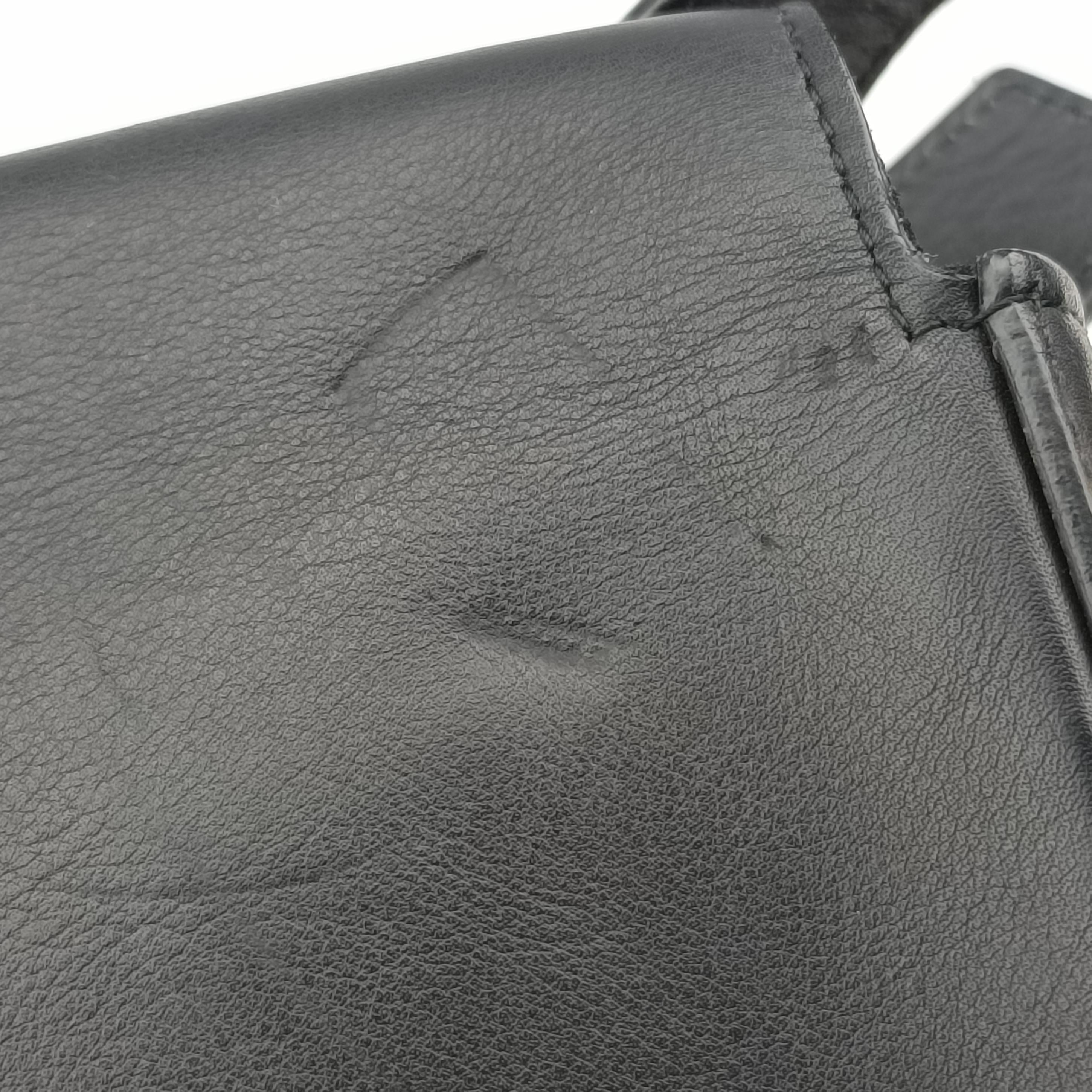 Pre-owned Yves Saint Laurent Y Ligne Black Leather 311214 shoulderbag | stylenewstar