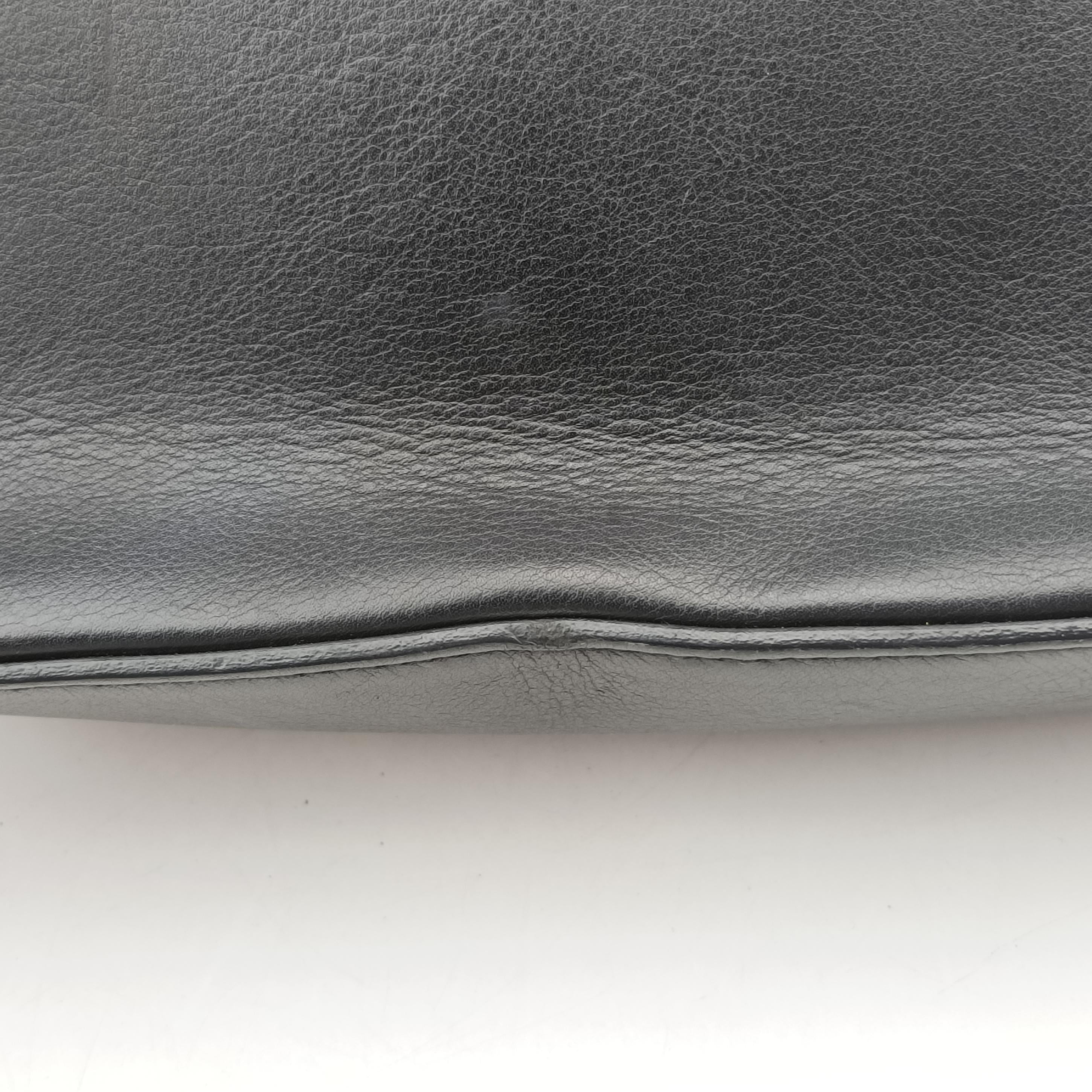 Pre-owned Yves Saint Laurent Y Ligne Black Leather 311214 shoulderbag | stylenewstar