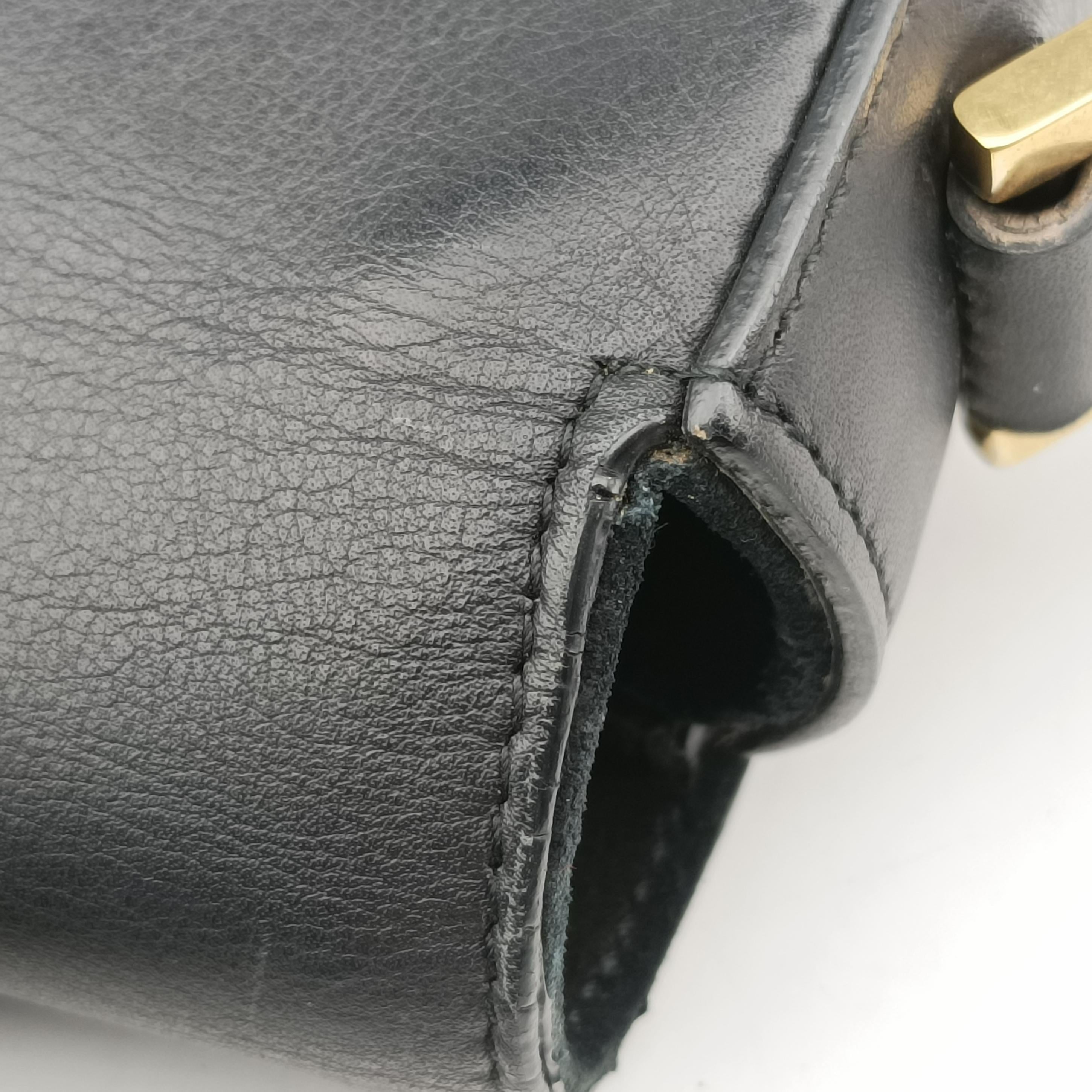 Pre-owned Yves Saint Laurent Y Ligne Black Leather 311214 shoulderbag | stylenewstar