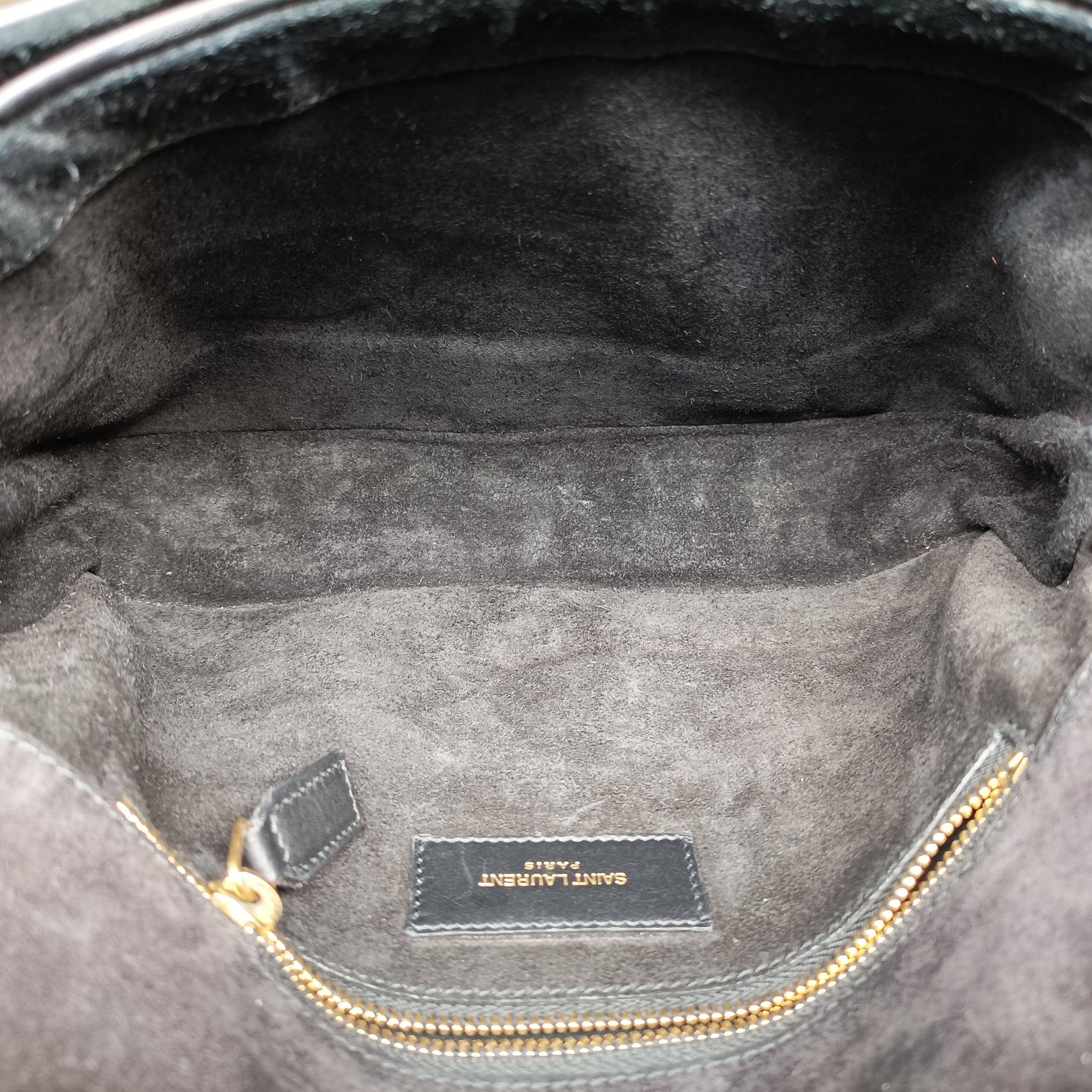Pre-owned Yves Saint Laurent Y Ligne Black Leather 311214 shoulderbag | stylenewstar