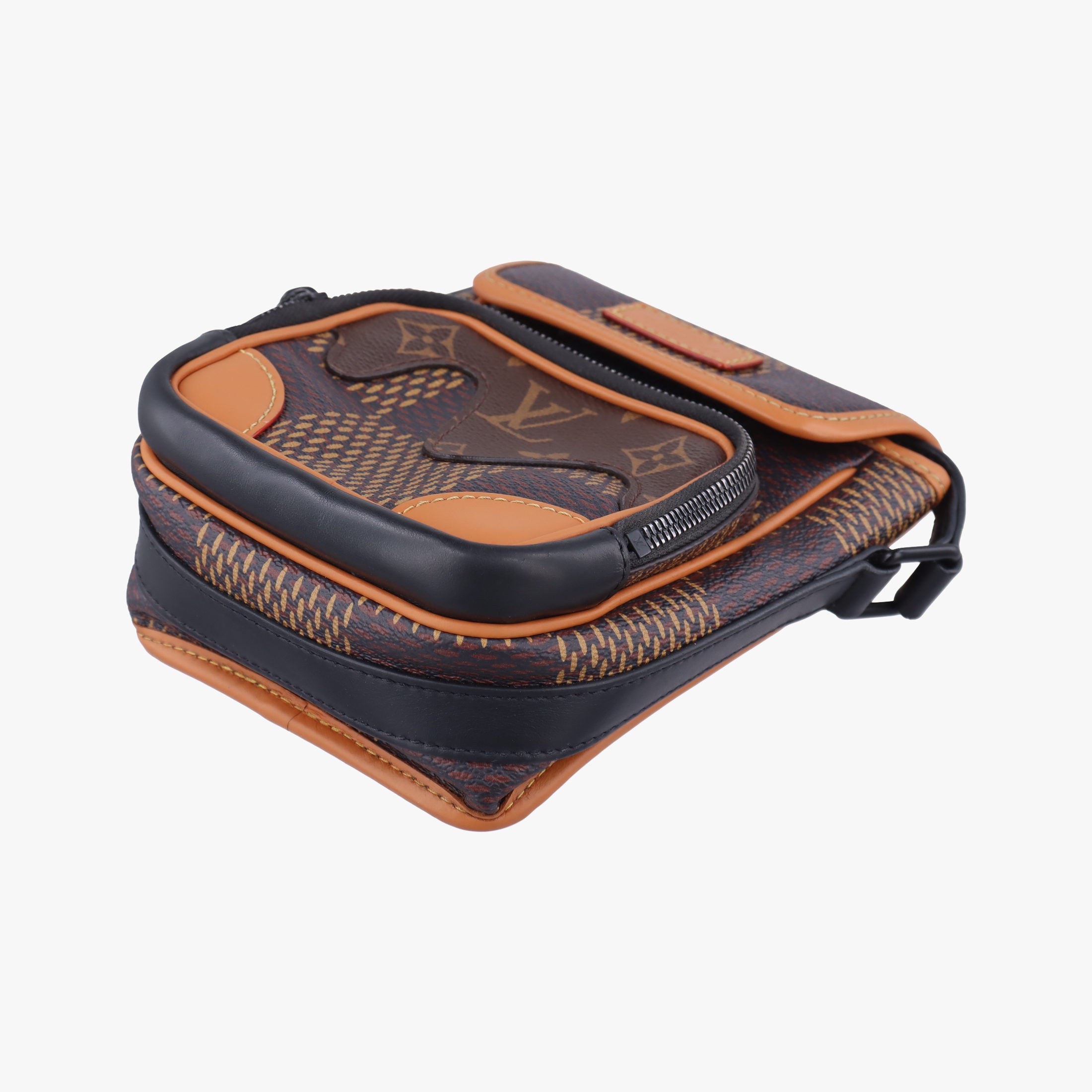 Pre-owned Louis Vuitton Nigo Nano Amazone Messenger Brown×Ebene Monogram Canvas×Damier Giant N40357 shoulderbag | stylenewstar