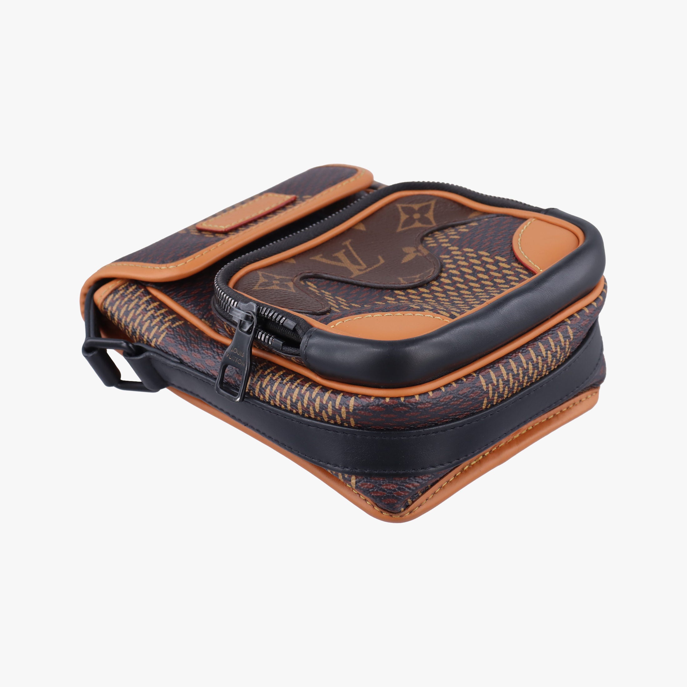 Pre-owned Louis Vuitton Nigo Nano Amazone Messenger Brown×Ebene Monogram Canvas×Damier Giant N40357 shoulderbag | stylenewstar