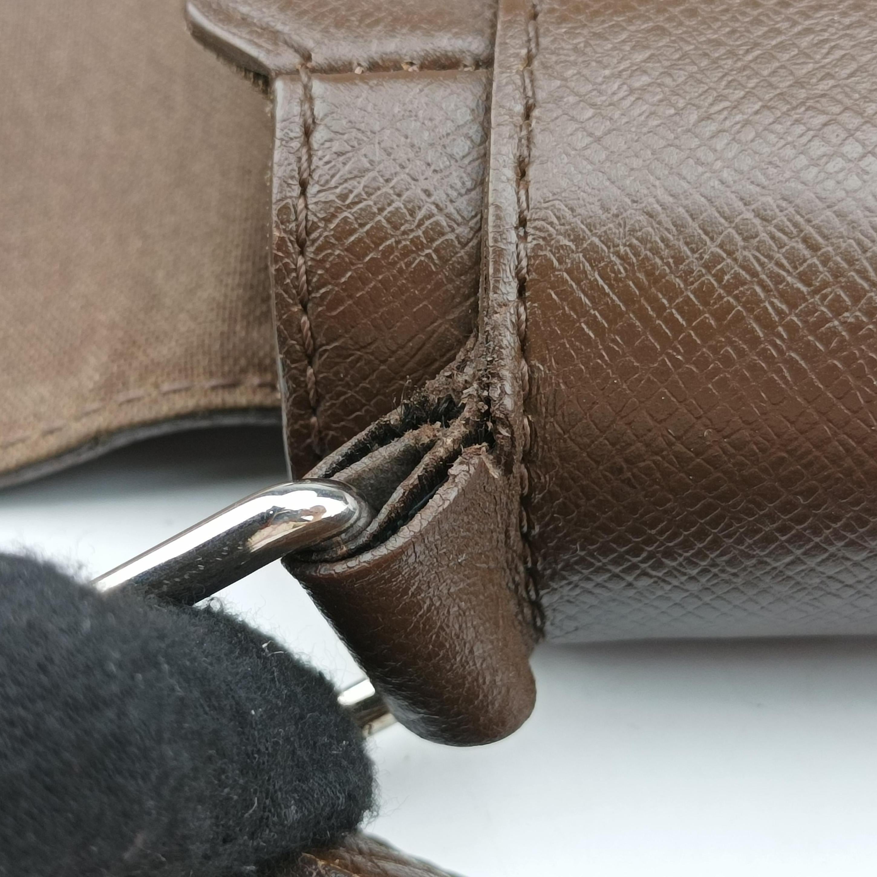Pre-owned Louis Vuitton Roman MM Brown Taiga  shoulderbag | stylenewstar