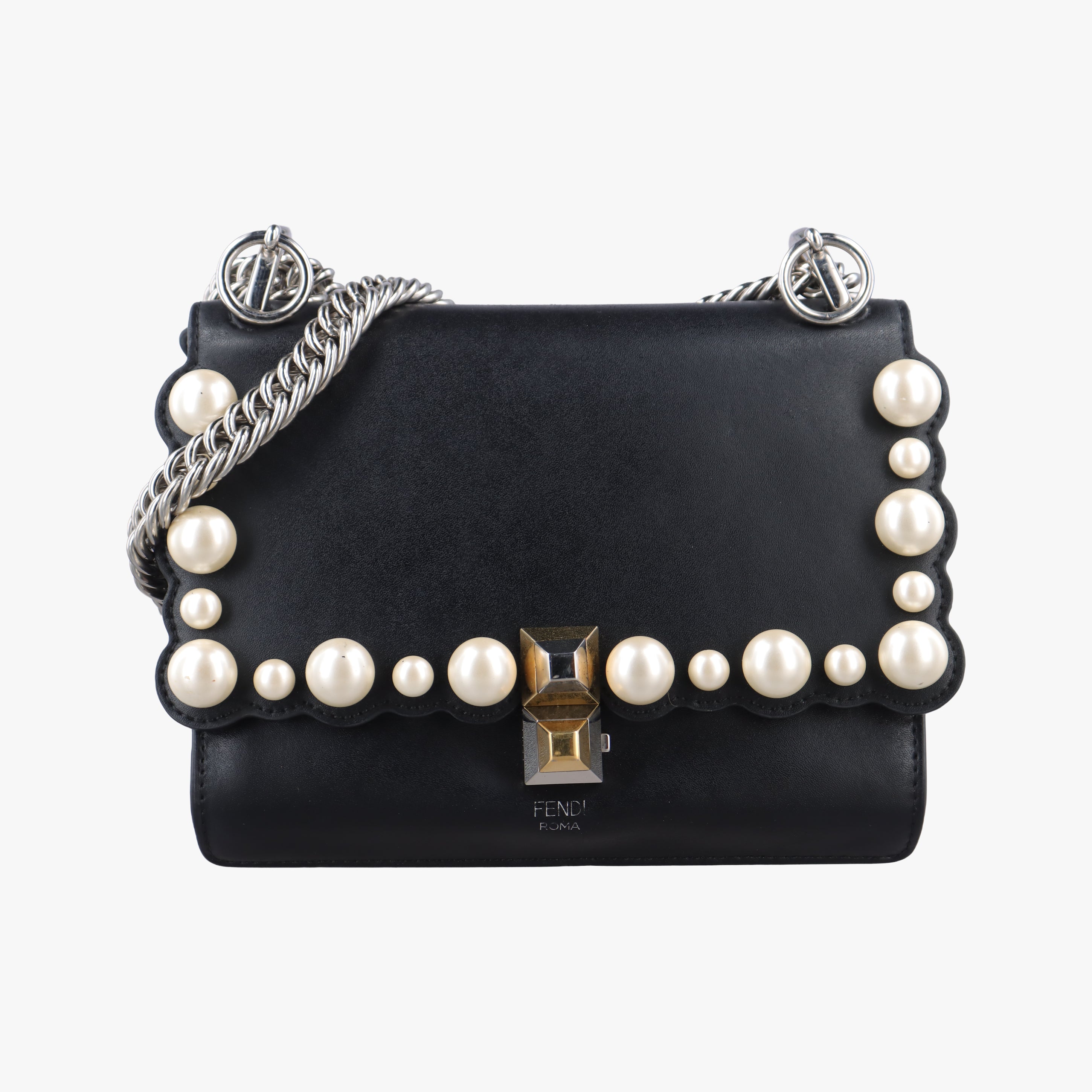Pre-owned Fendi studded Kan I Black Leather 8M0381 shoulderbag | stylenewstar