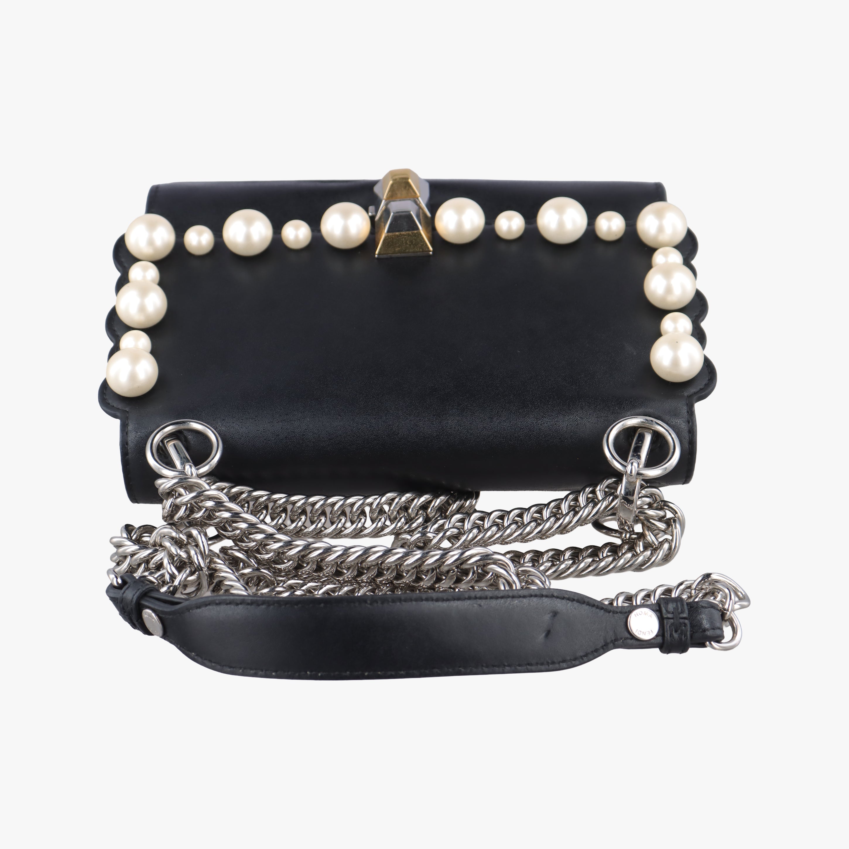Pre-owned Fendi studded Kan I Black Leather 8M0381 shoulderbag | stylenewstar